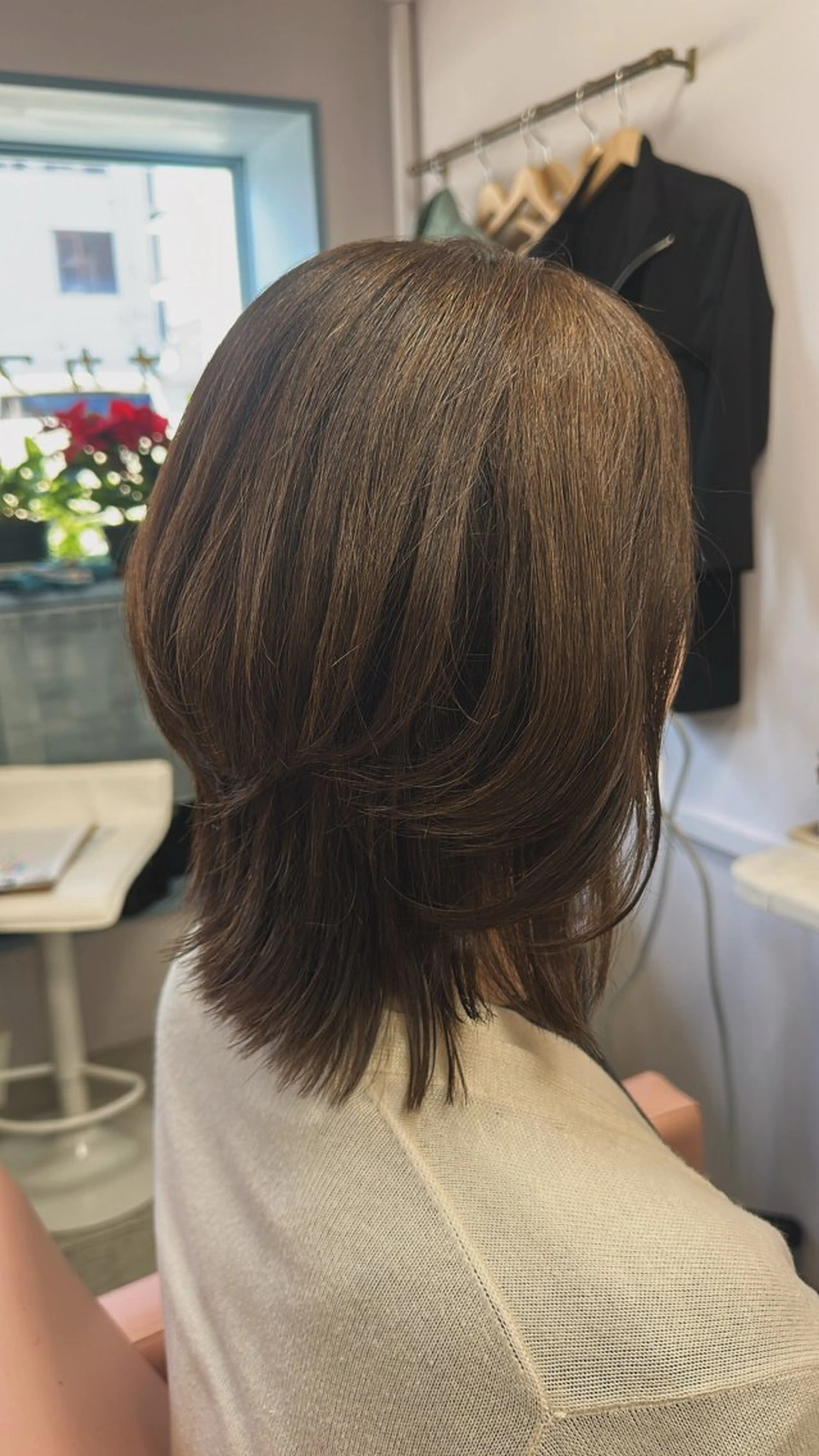 ミディアム カラー レイヤーカット カット ヘアカラー トリートメント Yuko ．のヘアスタイル