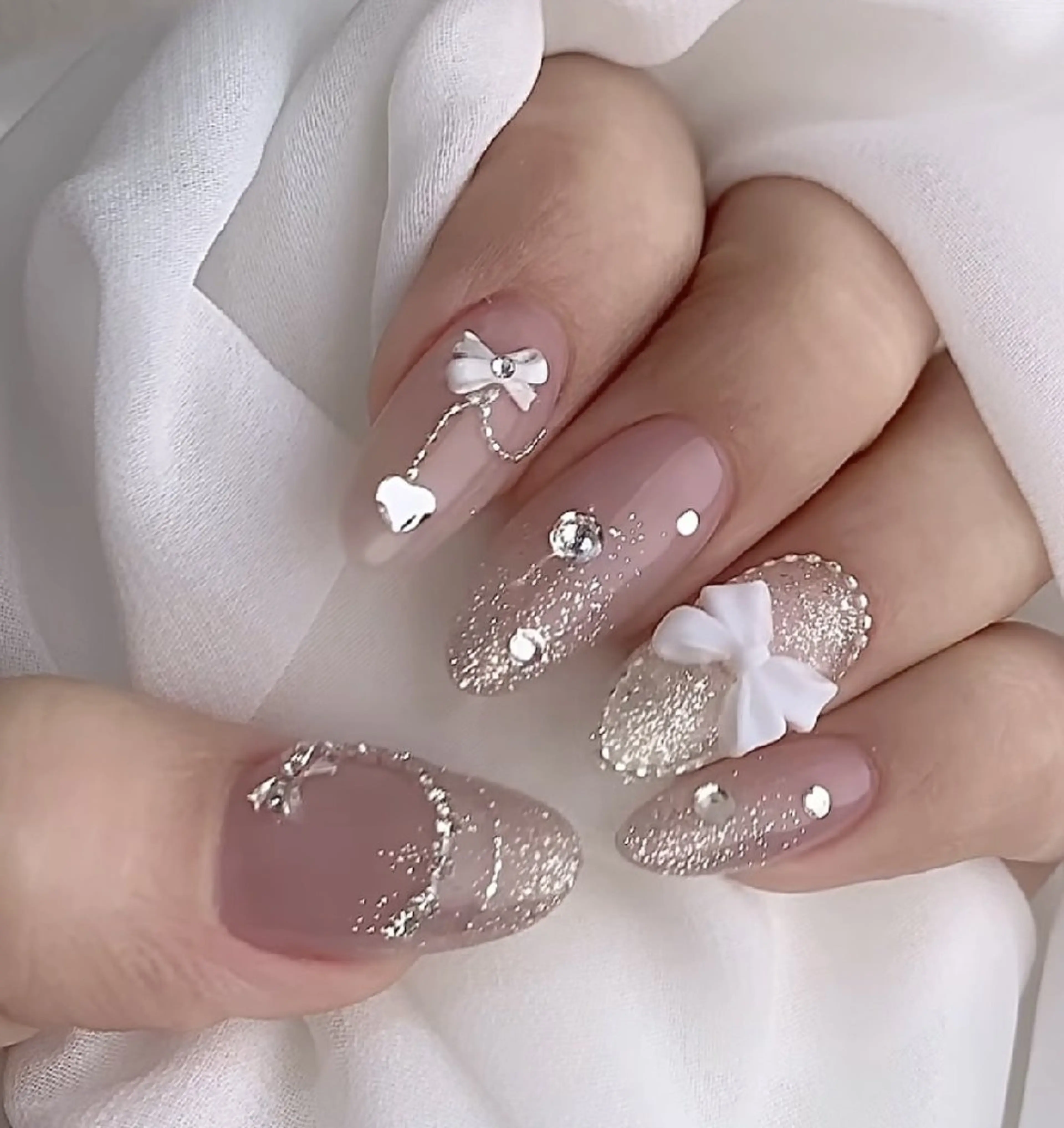 ネイル ハンドネイル ハンドケア エクラン ✨CHIHIROのネイルデザイン