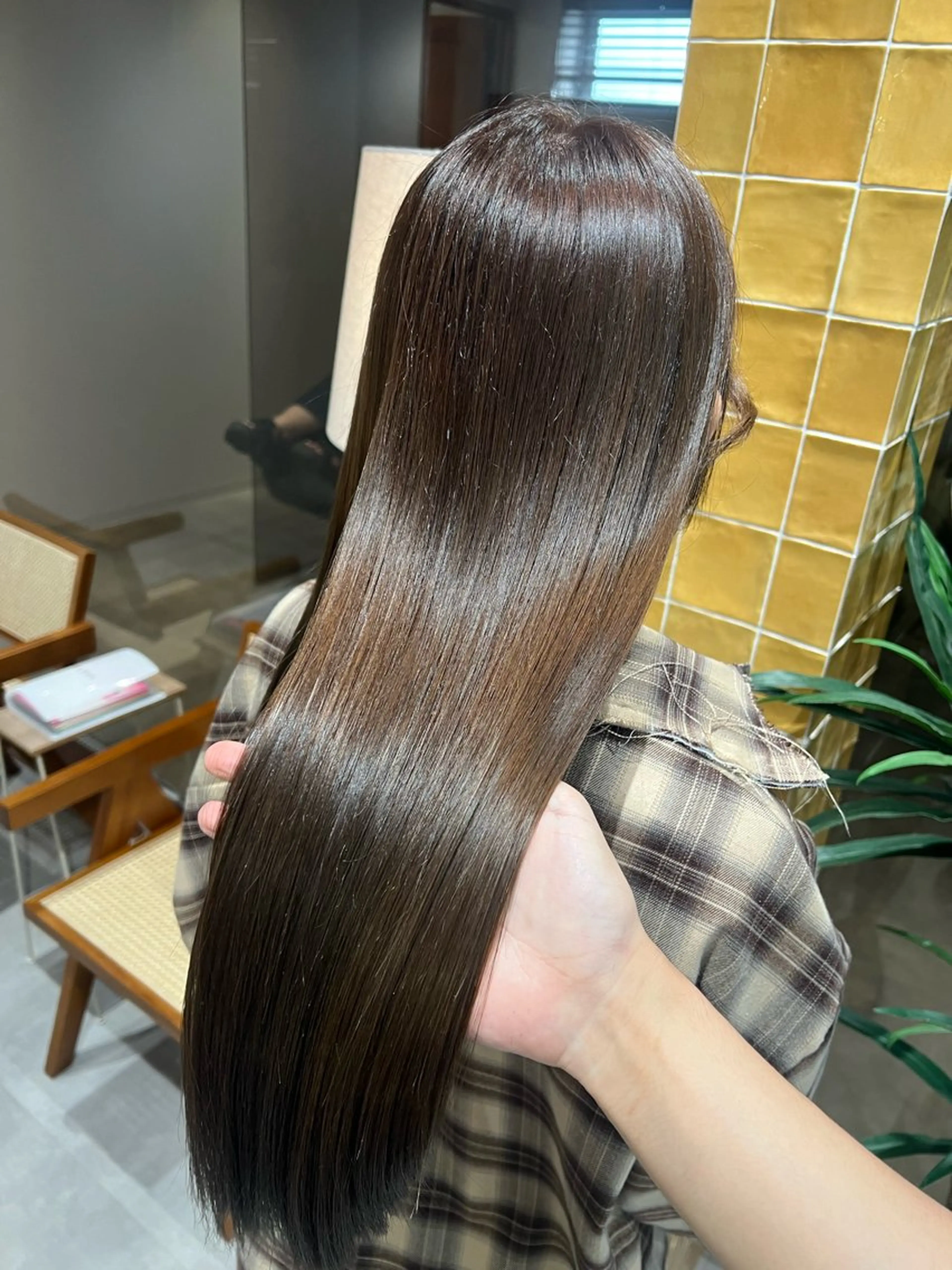 ロング ヘアカラー トリートメント 艶髪/透明感 レイヤー YUKIのヘアスタイル