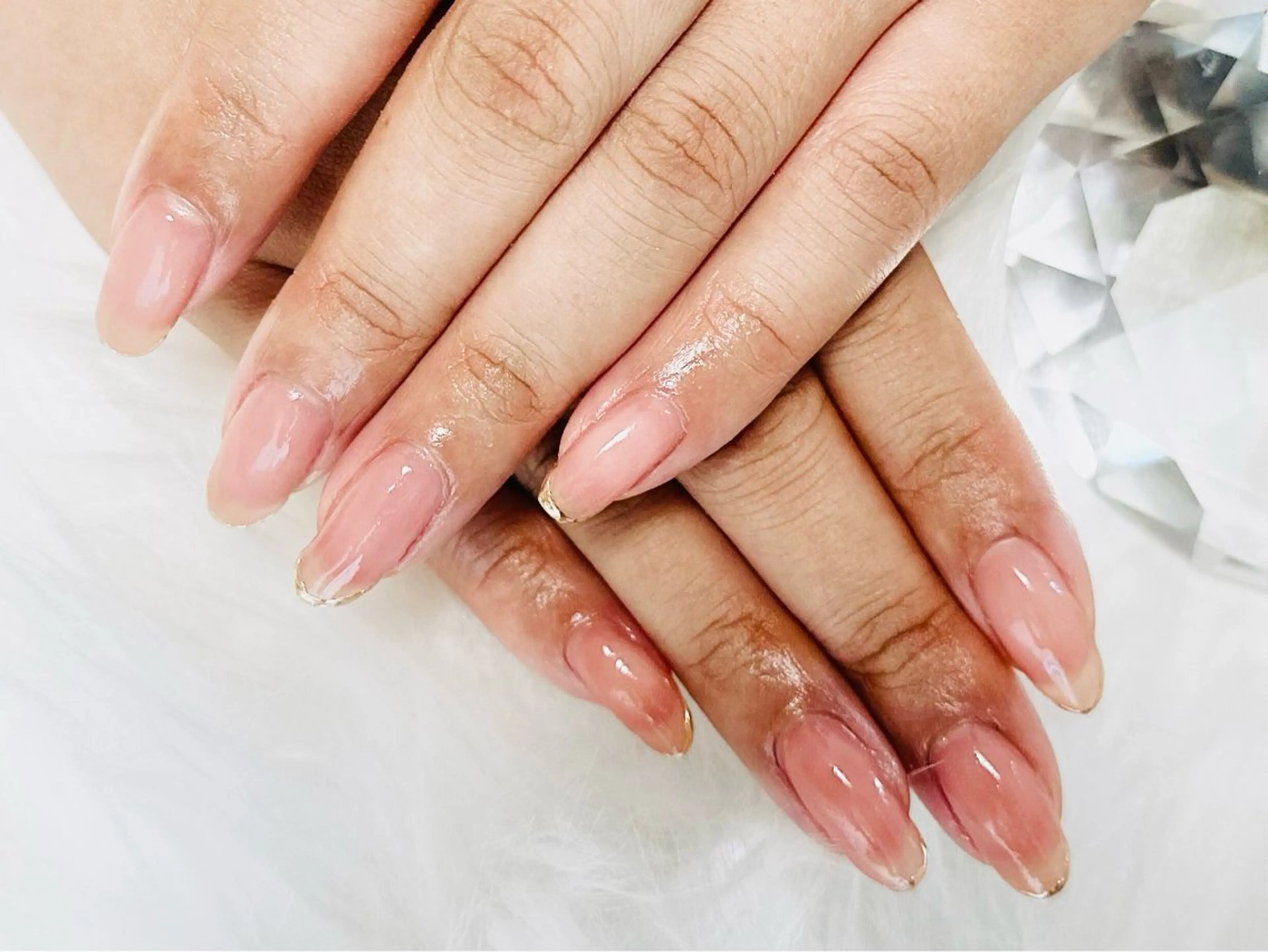 ネイル フレンチネイル ゴールド ミラーネイル nailsalon oluoluのネイルデザイン