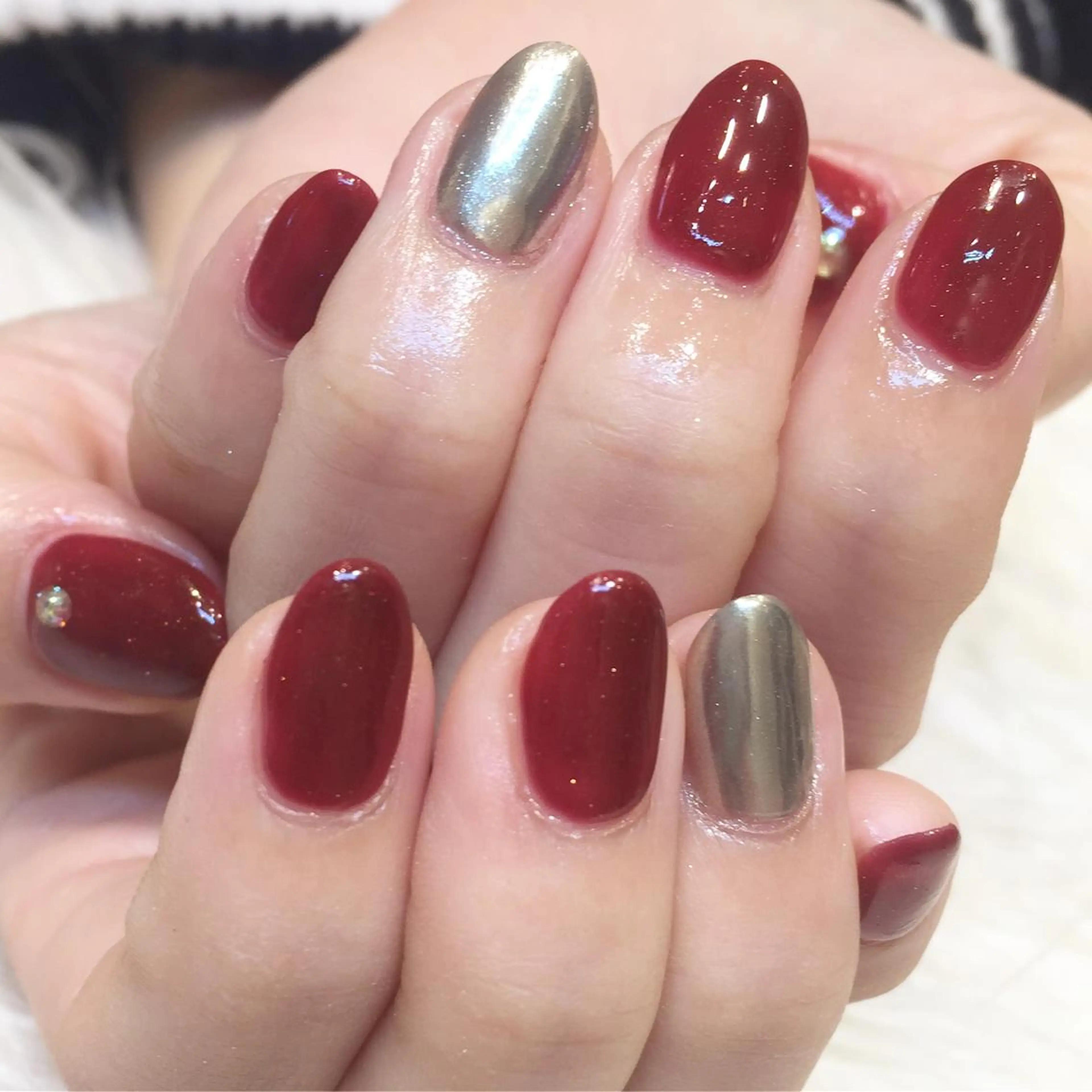 ネイル キラキラネイル ミラーネイル EARTH nanaのネイルデザイン