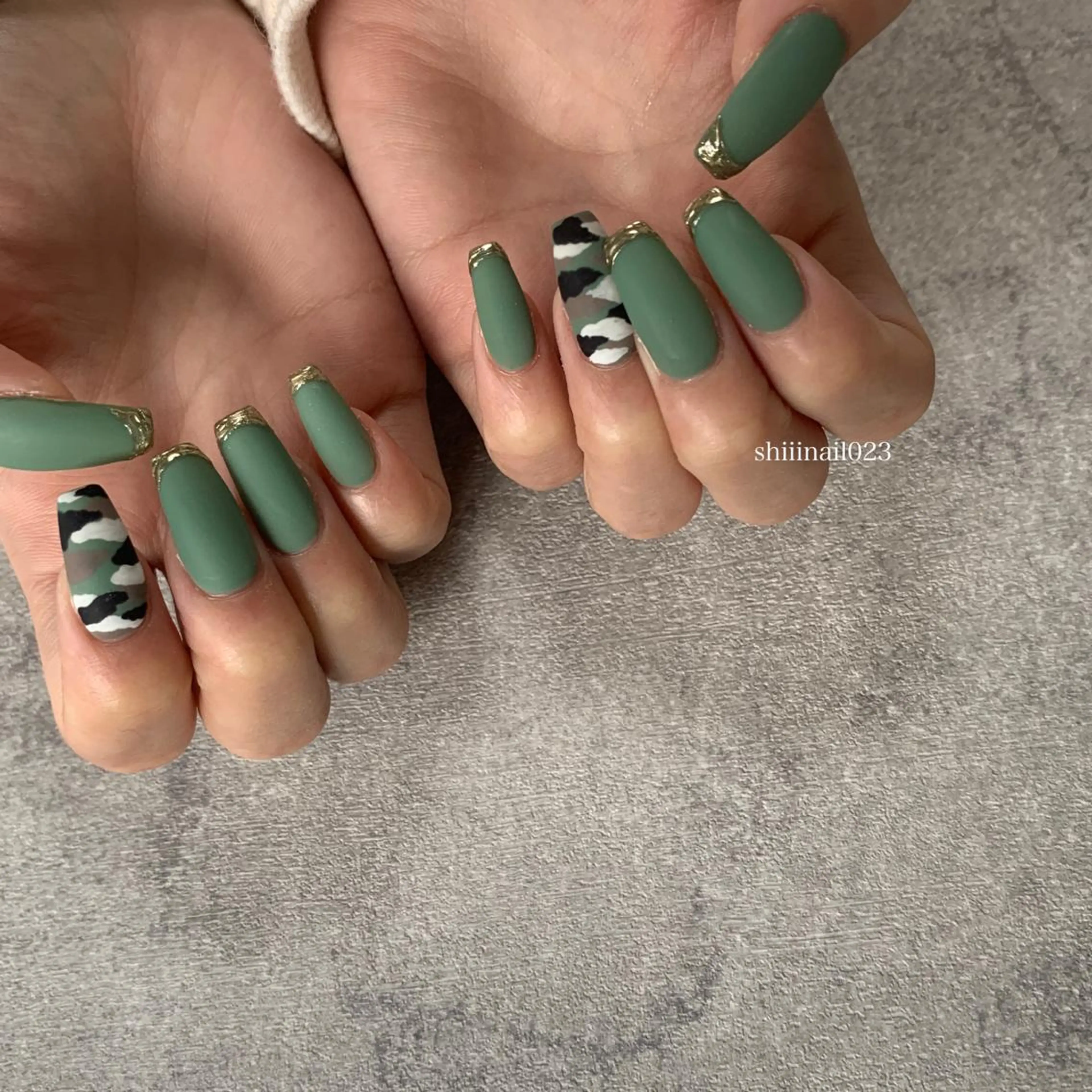 ネイル AERA nail shino🐱⸝꙳のネイルデザイン