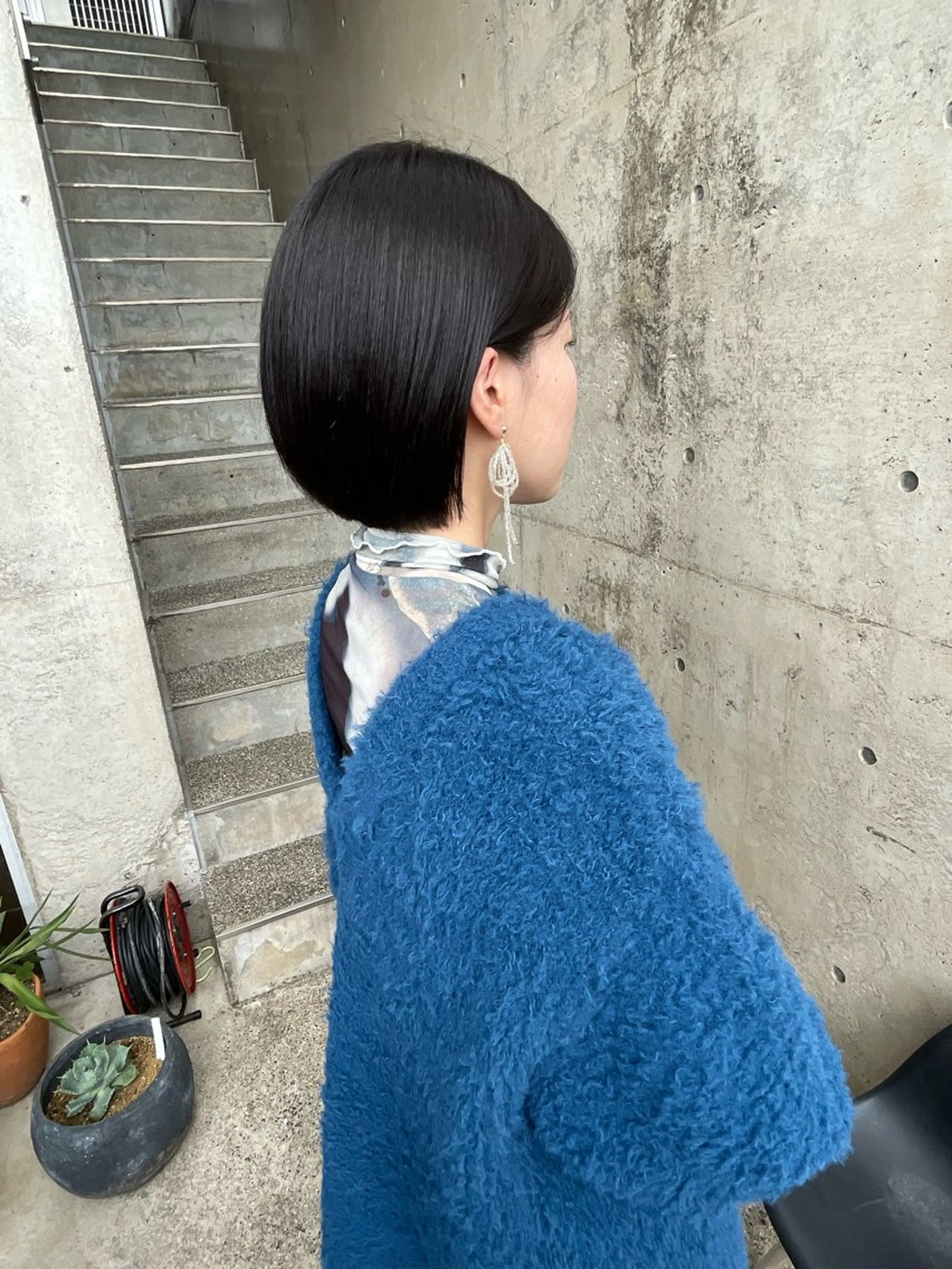 ショート カラー 黒髪 日高 香織のヘアスタイル