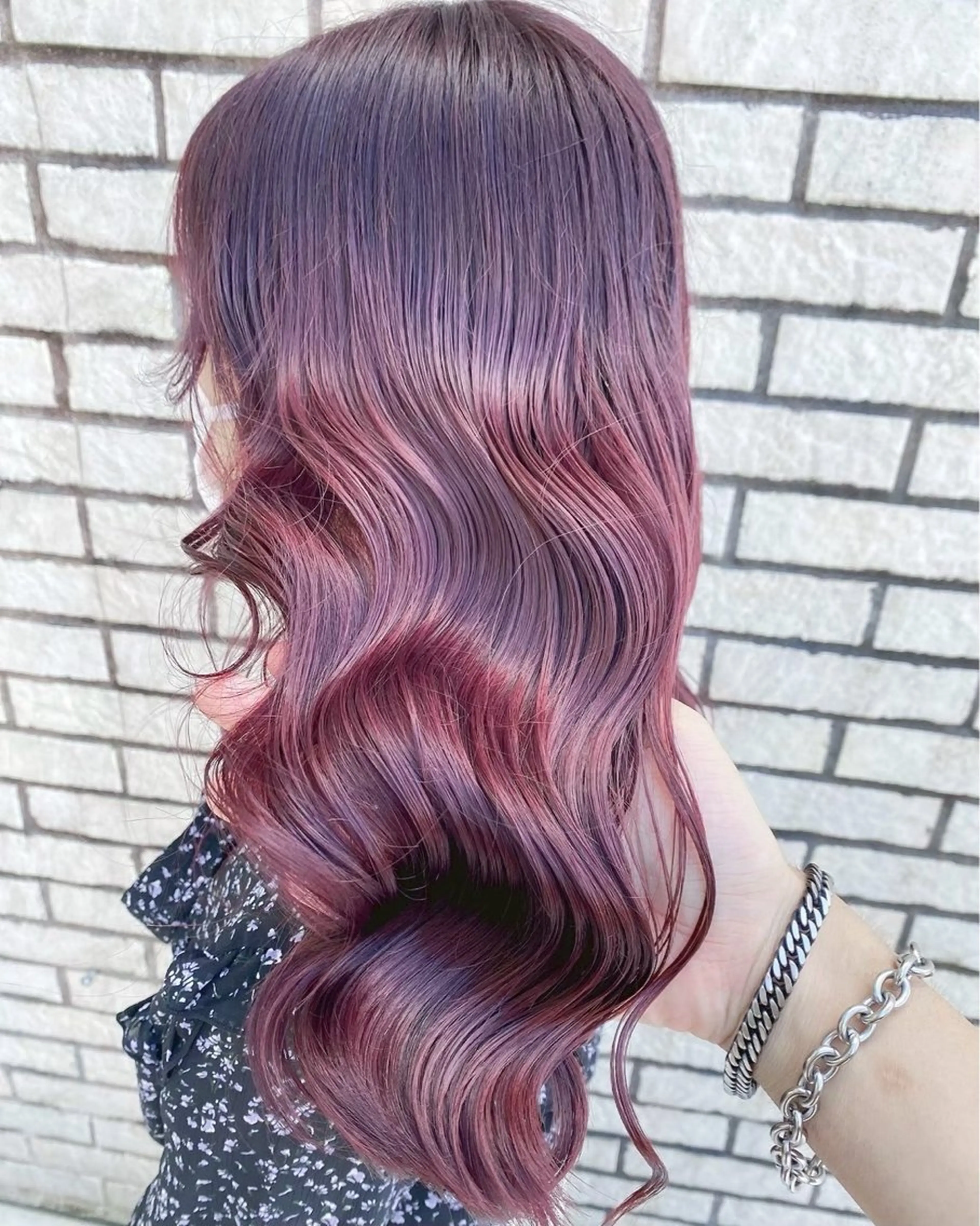ロング カラー ヘアアレンジ 西山 夢月の眉毛・アイブロウイメージ