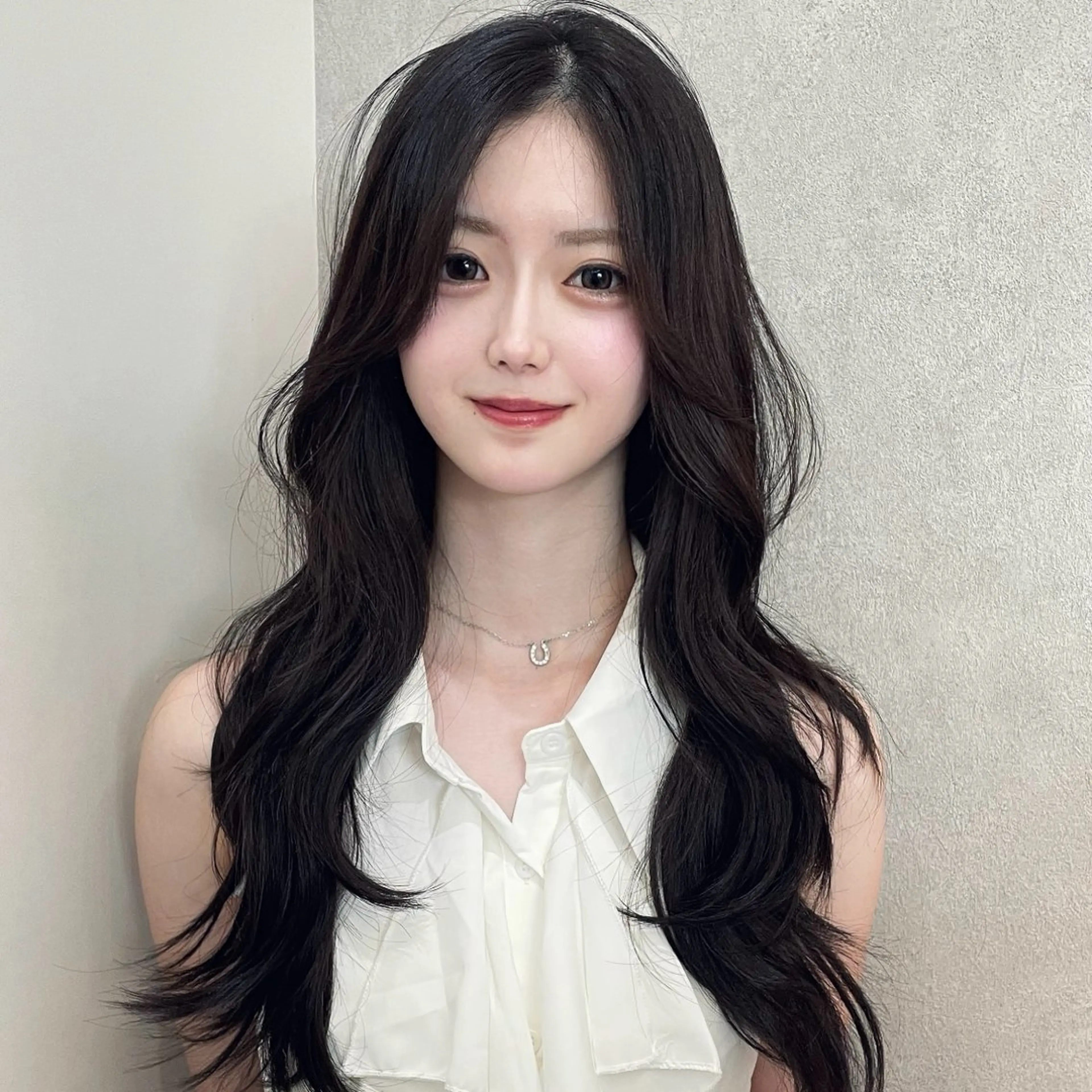 ロング カット ヘアカラー トリートメント ヘッドスパ ヘアセット ハッシュカット🖤✨ 顔周り/韓国ヘアのヘアスタイル