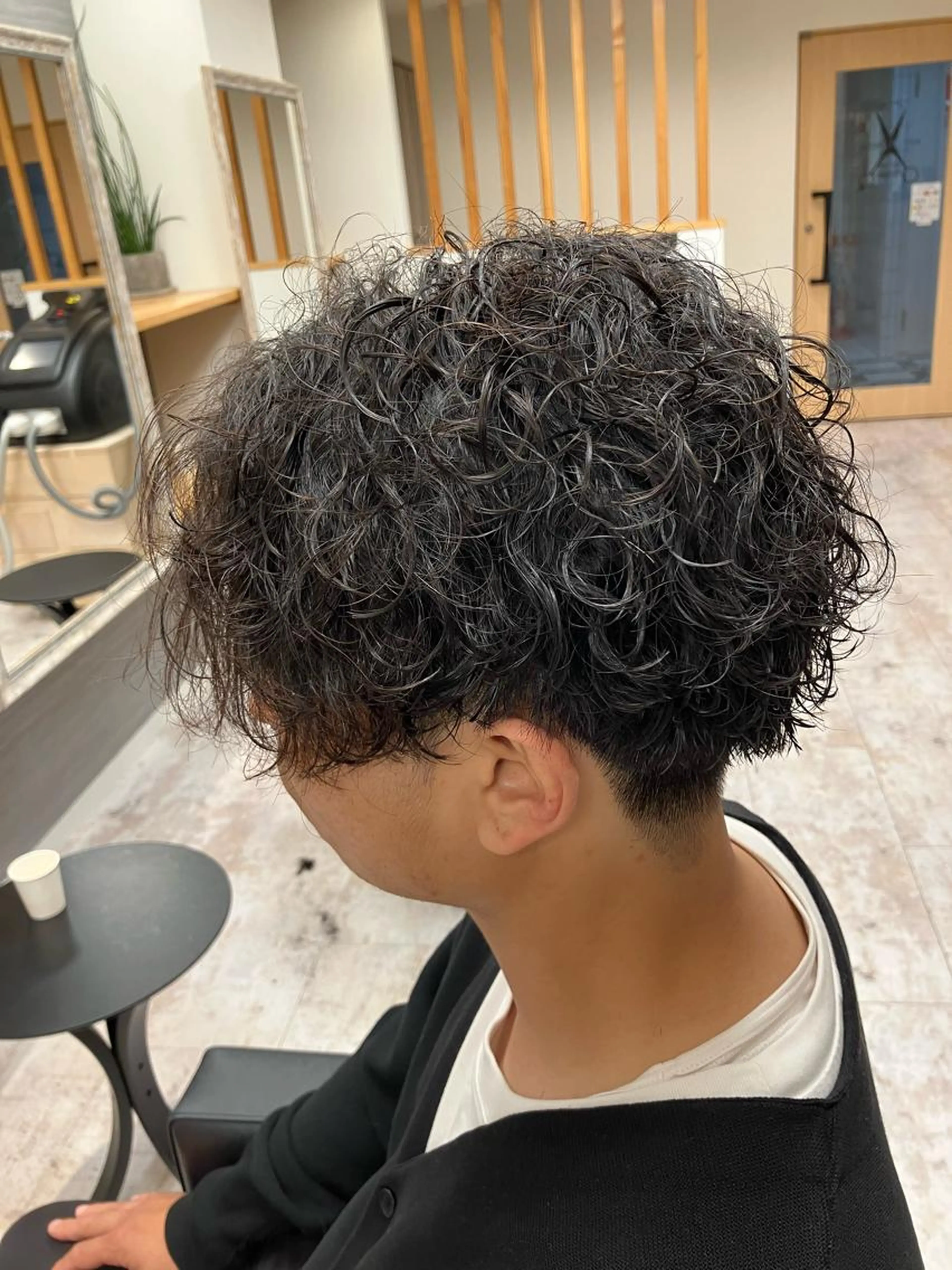 【おすすめ】デザインカット+波巻きパーマ+眉カット🔥頭皮に優しい泡パーマ🔥の写真