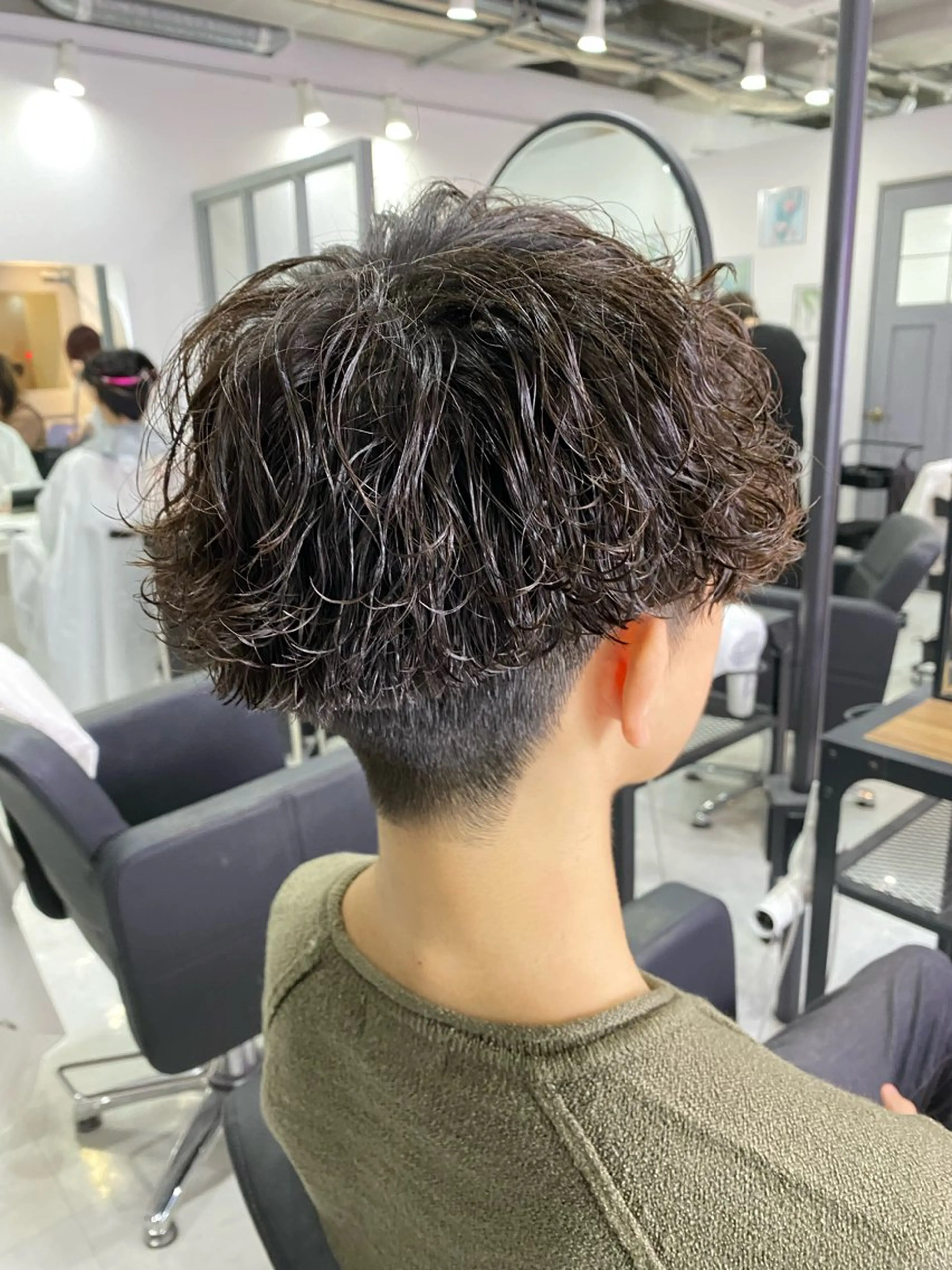 ミディアム パーマ メンズ カット パーマ 🟣メンズパーマ 川端 永遠🟣のヘアスタイル