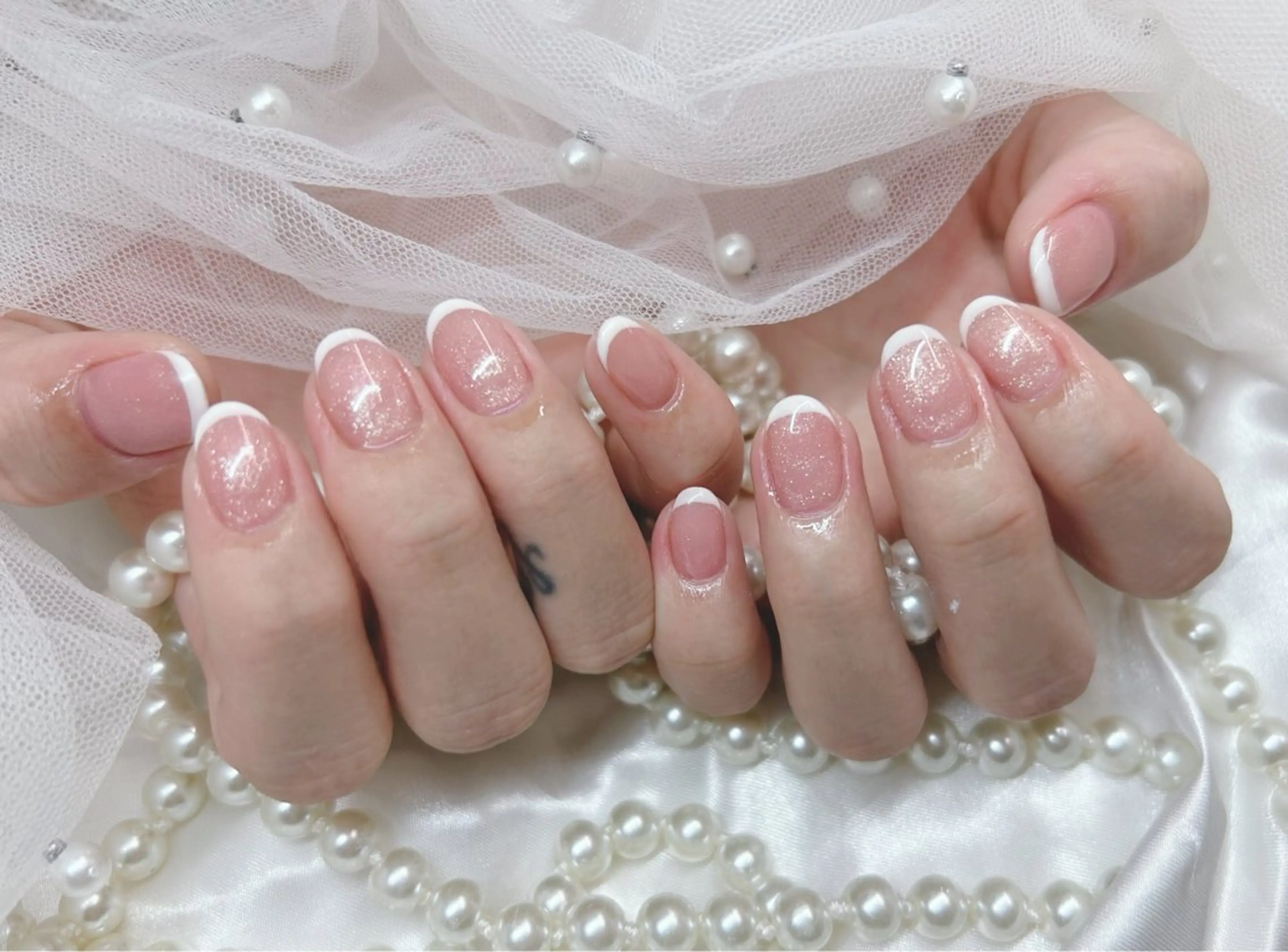 ショート 韓国風ヘア ハンドネイル Nailsalon Angeのネイルデザイン