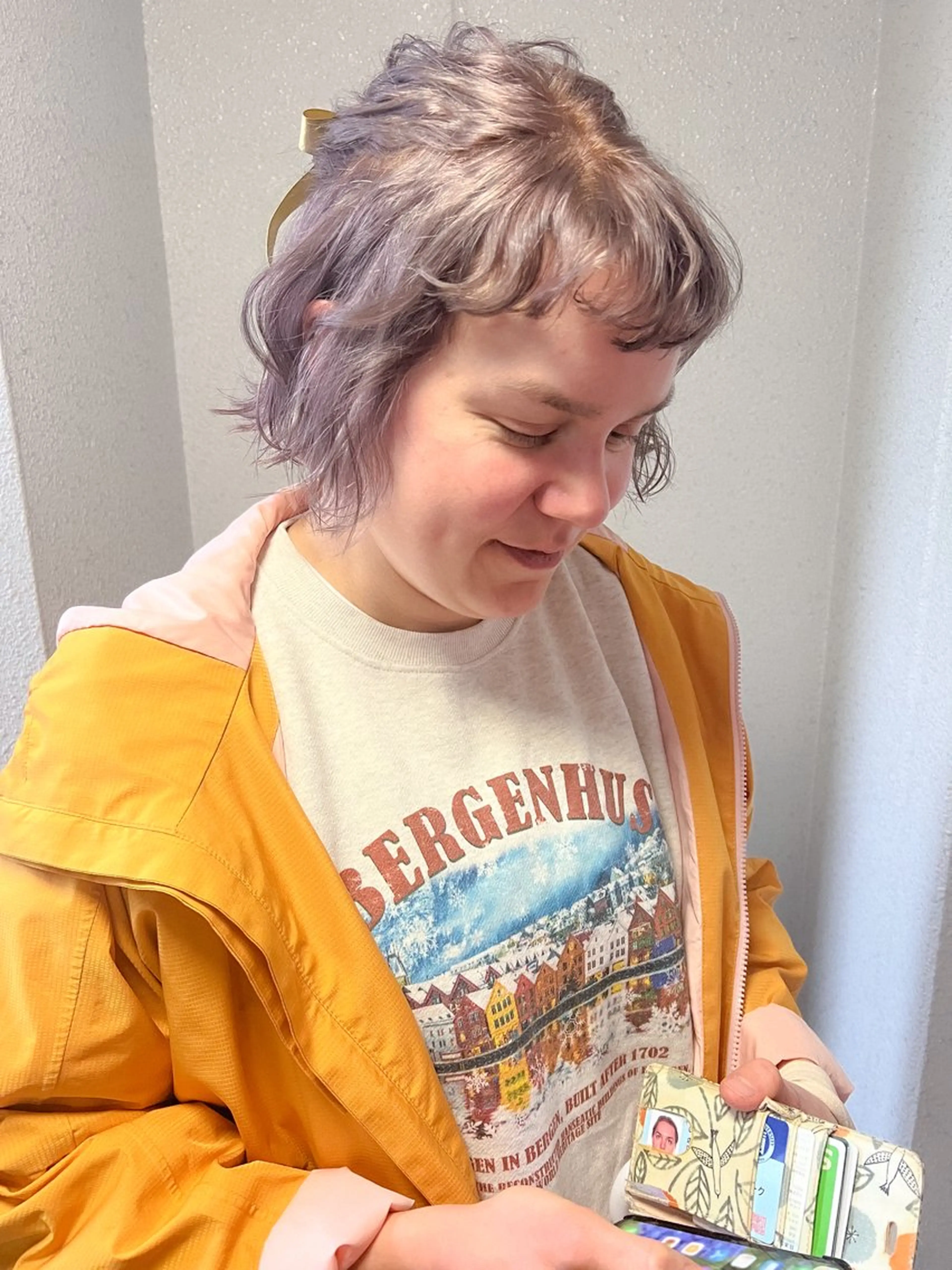 ショート カラー ヘアアレンジ ブリーチ グレージュ ブリーチなしカラー カラーパティシエ facce🌼ikoのヘアスタイル