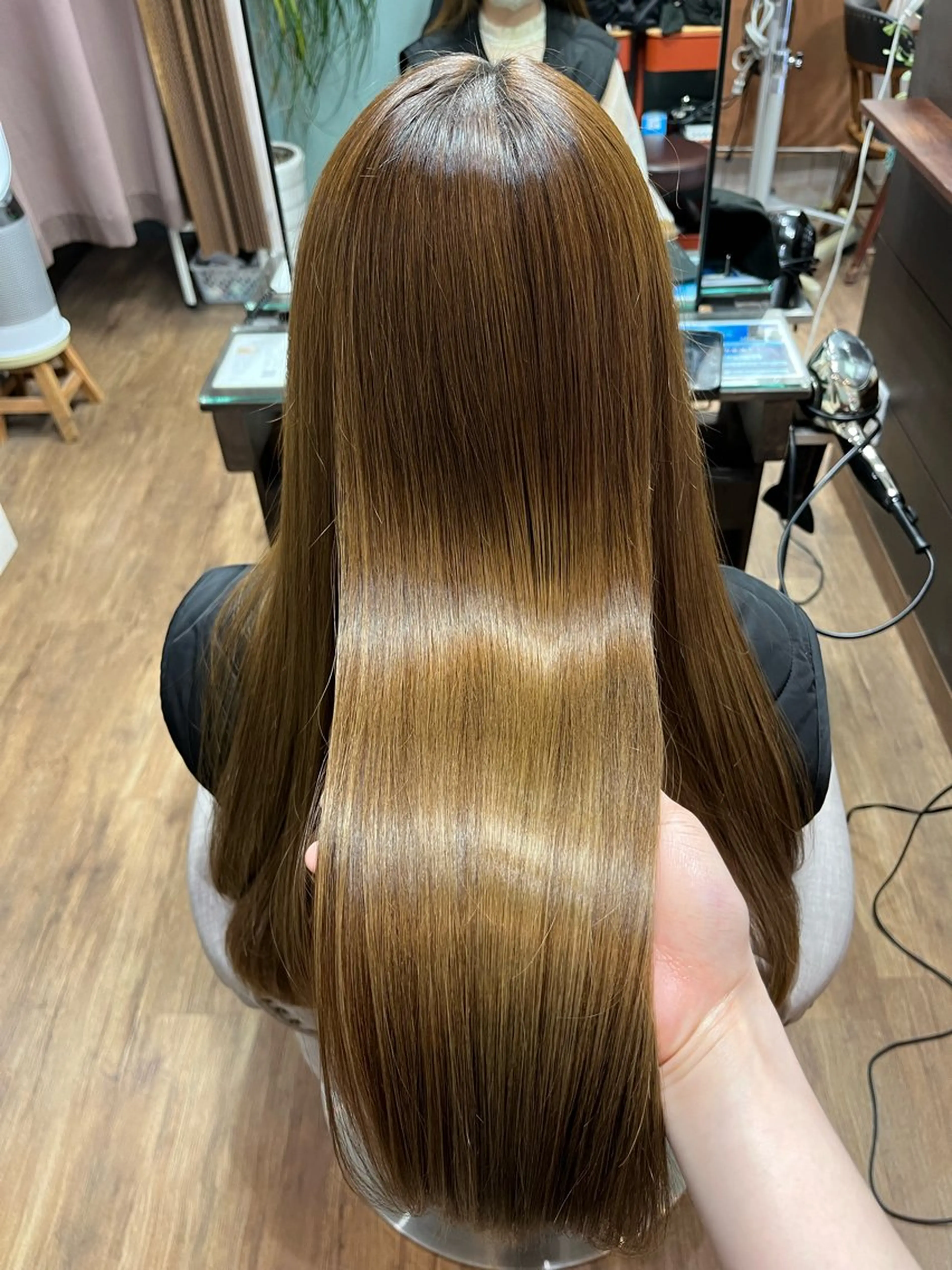 美髪縮毛矯正＋メンテナンスカットの写真