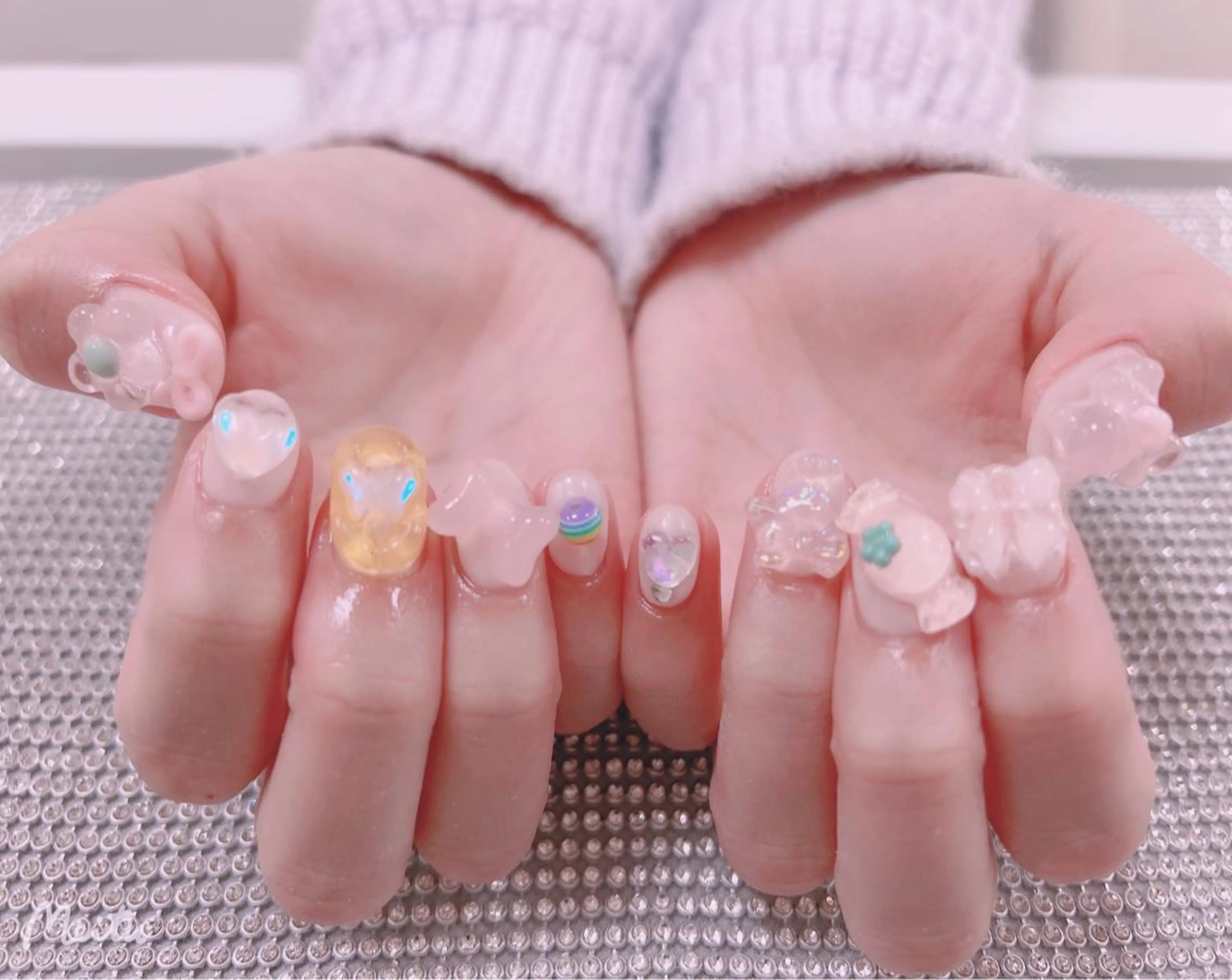 ネイル はぴねす所属・横浜 美夢のネイルデザイン