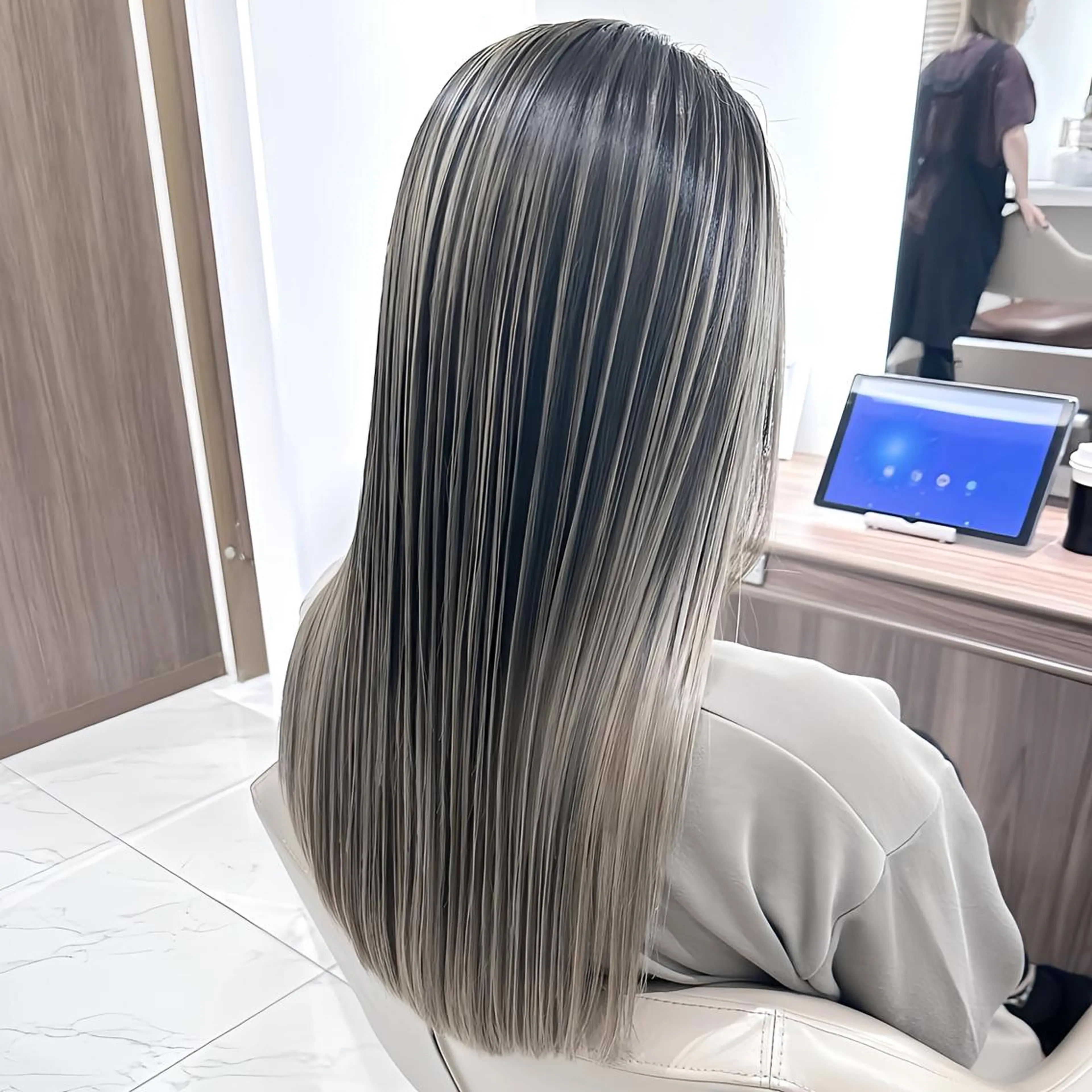 カラー ロング 髪質改善 ヘアカラー トリートメント ＡＳＨ大宮/ブリーチ 髪質改善/カラーのヘアスタイル