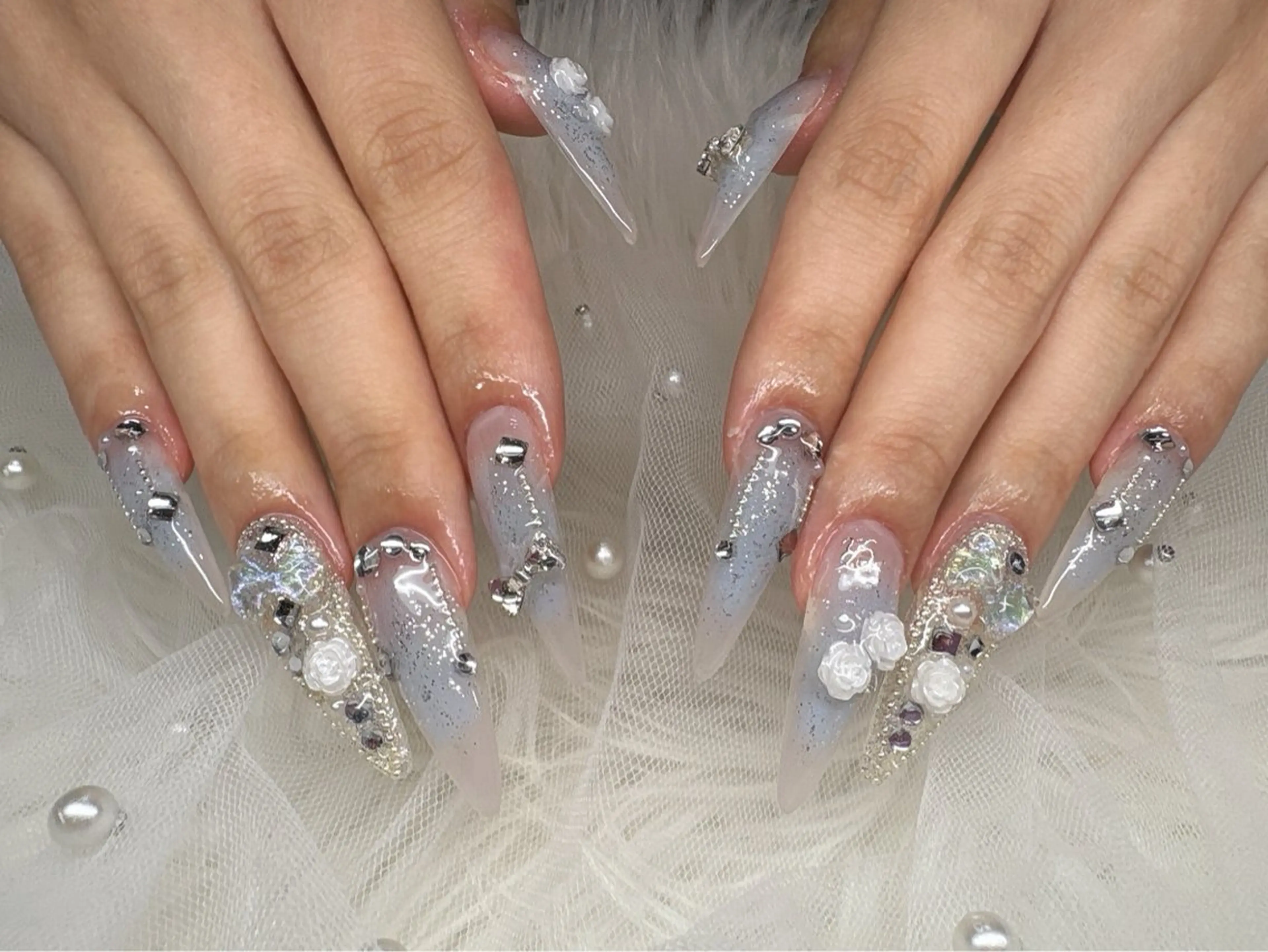 ネイル オーロラネイル フレンチネイル ガラスフレンチ ロングネイル マグネットネイル ハンドネイル XIMINANAIL SALON堀江店のネイルデザイン