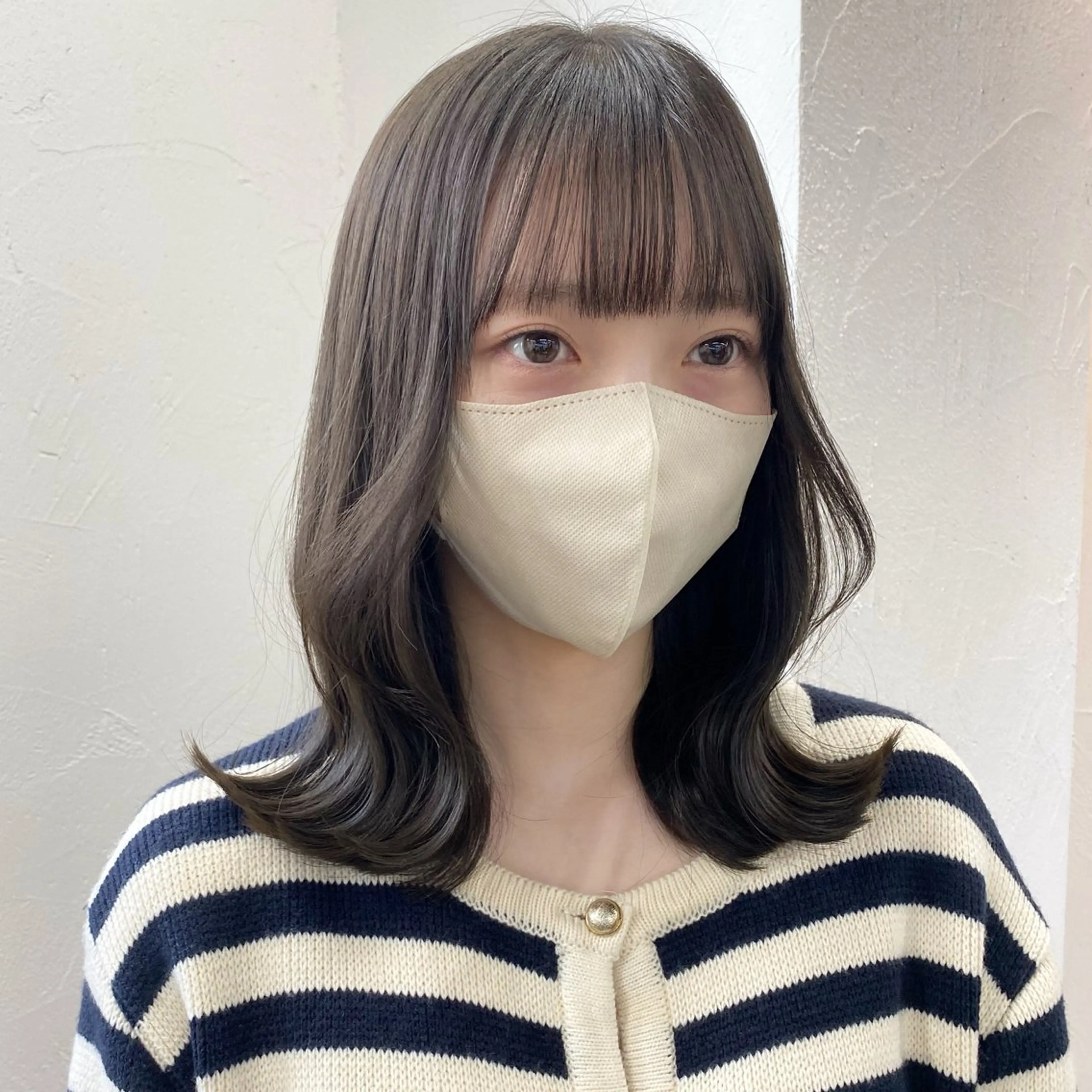 セミロング 榎園 由美のヘアスタイル
