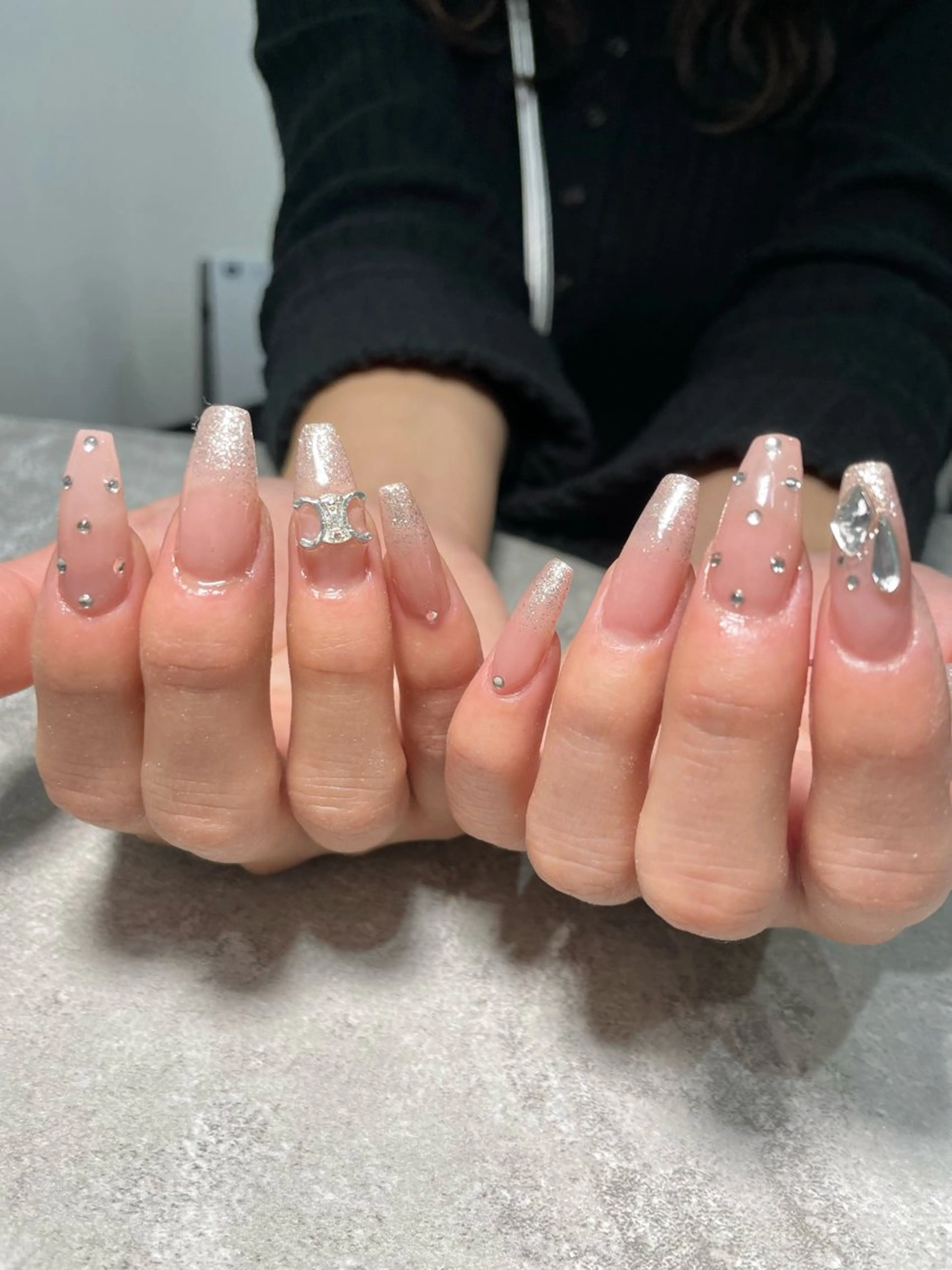 ネイル 持ち込み ハンドネイル Raviliss ♡のネイルデザイン