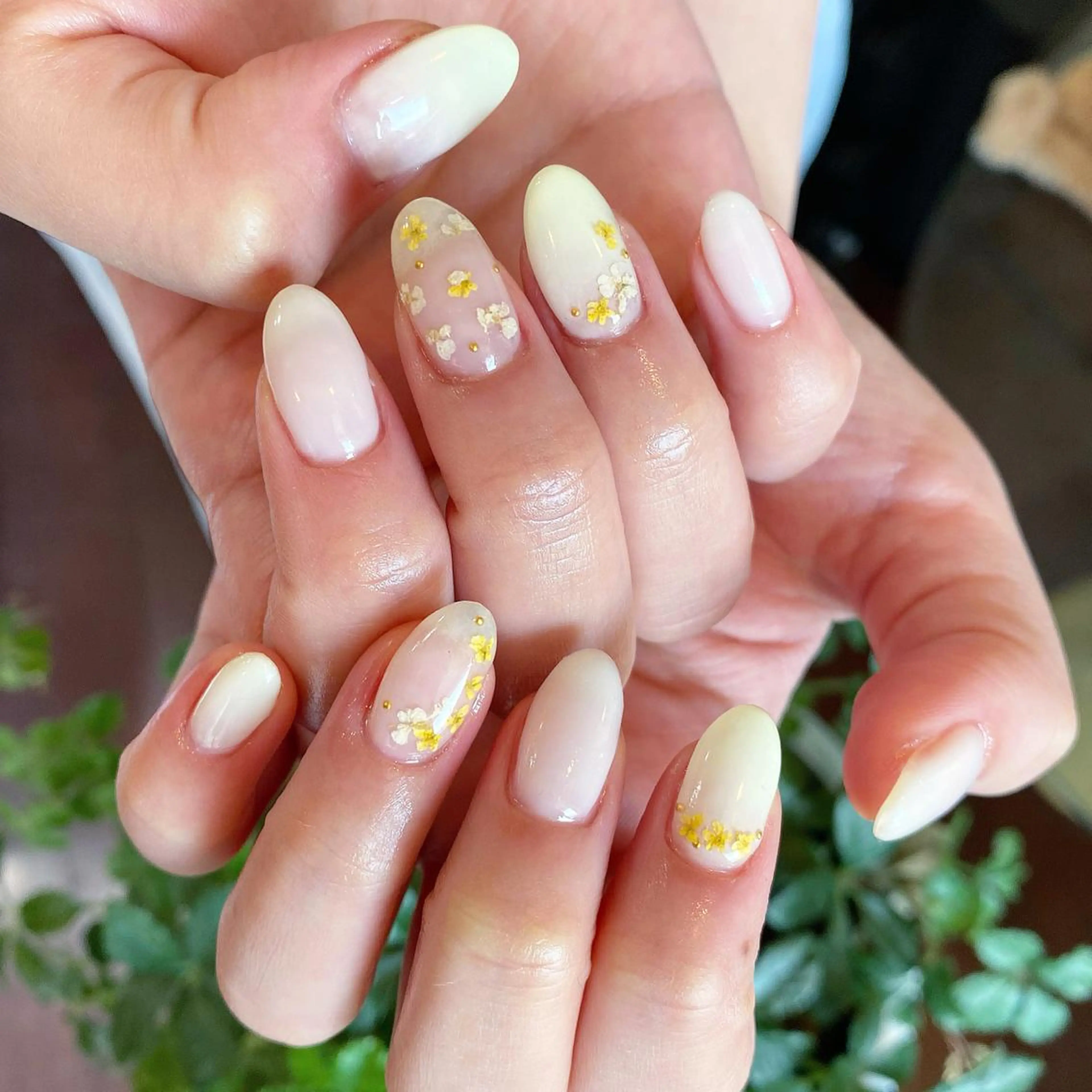 ネイル crystal ⭐︎ colorのネイルデザイン