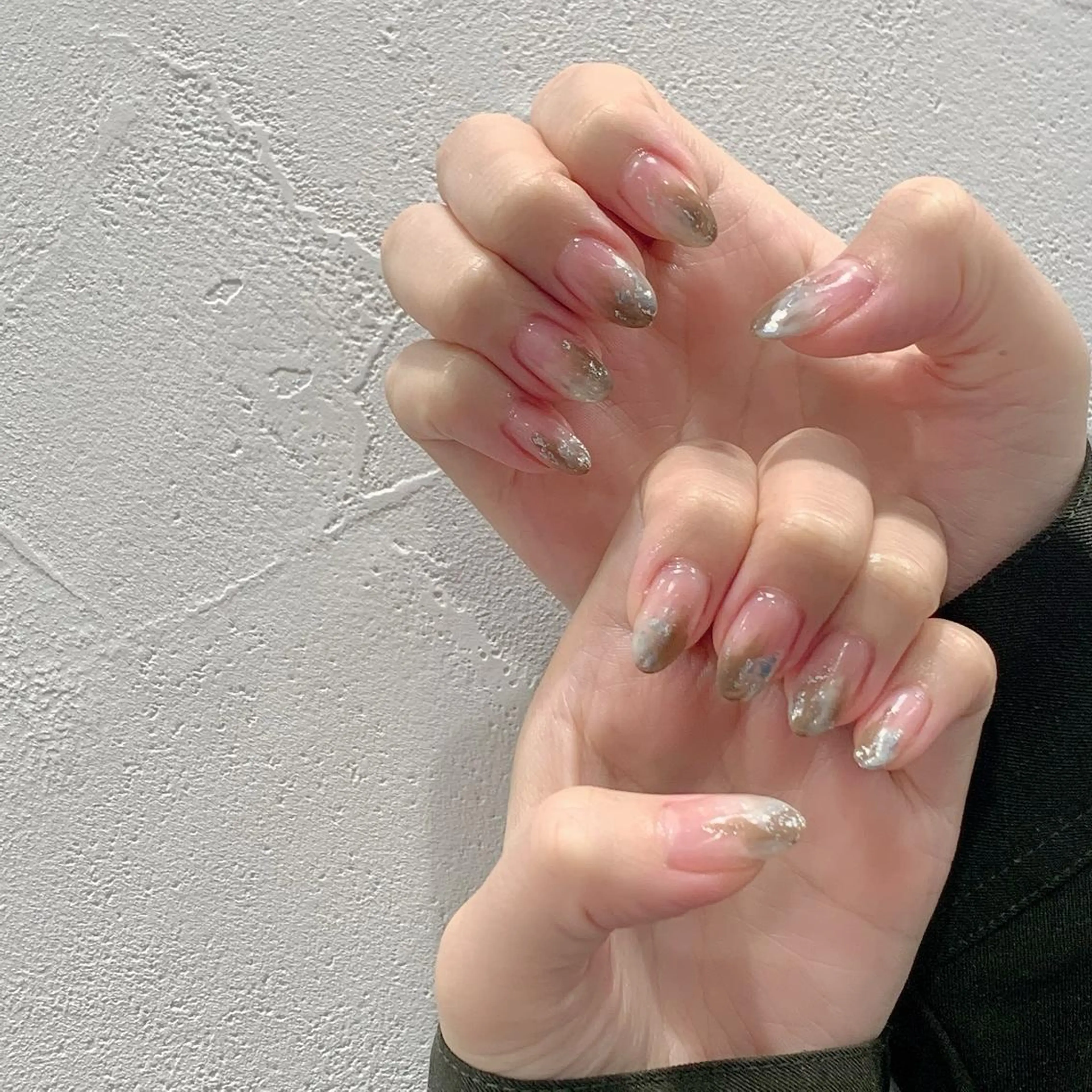 ネイル ブルー ブラウン ニュアンスネイル オフィスネイル シンプルネイル ハンドネイル 佐藤 まりえのネイルデザイン