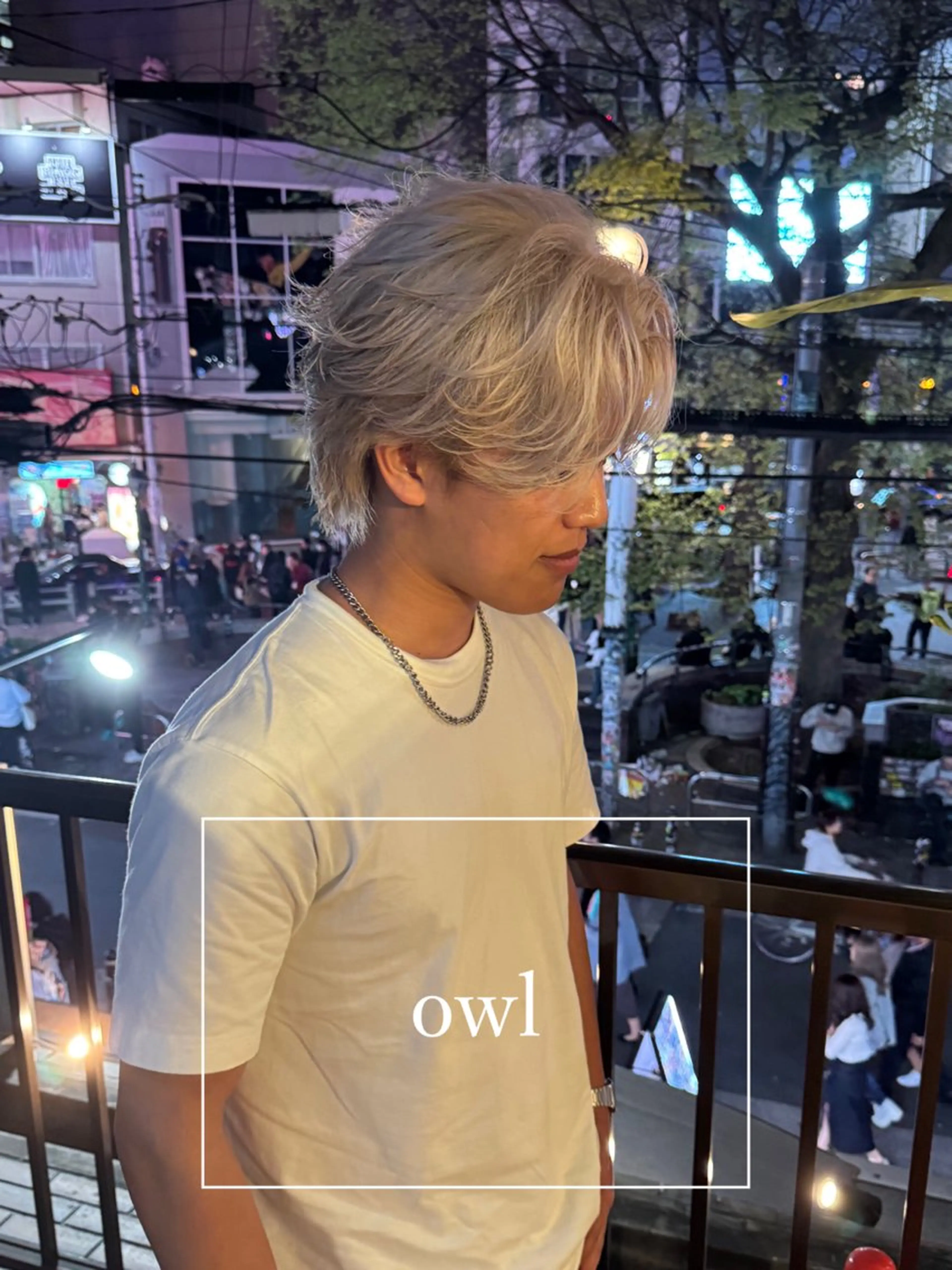 ショート カラー メンズ メンズブリーチ センターパート メンズウルフカット ブリーチ ウルフカット カット ヘアカラー トリートメント ヘアセット メンズ専門 美容師✨ アメ村 堀江颯瑛のヘアスタイル