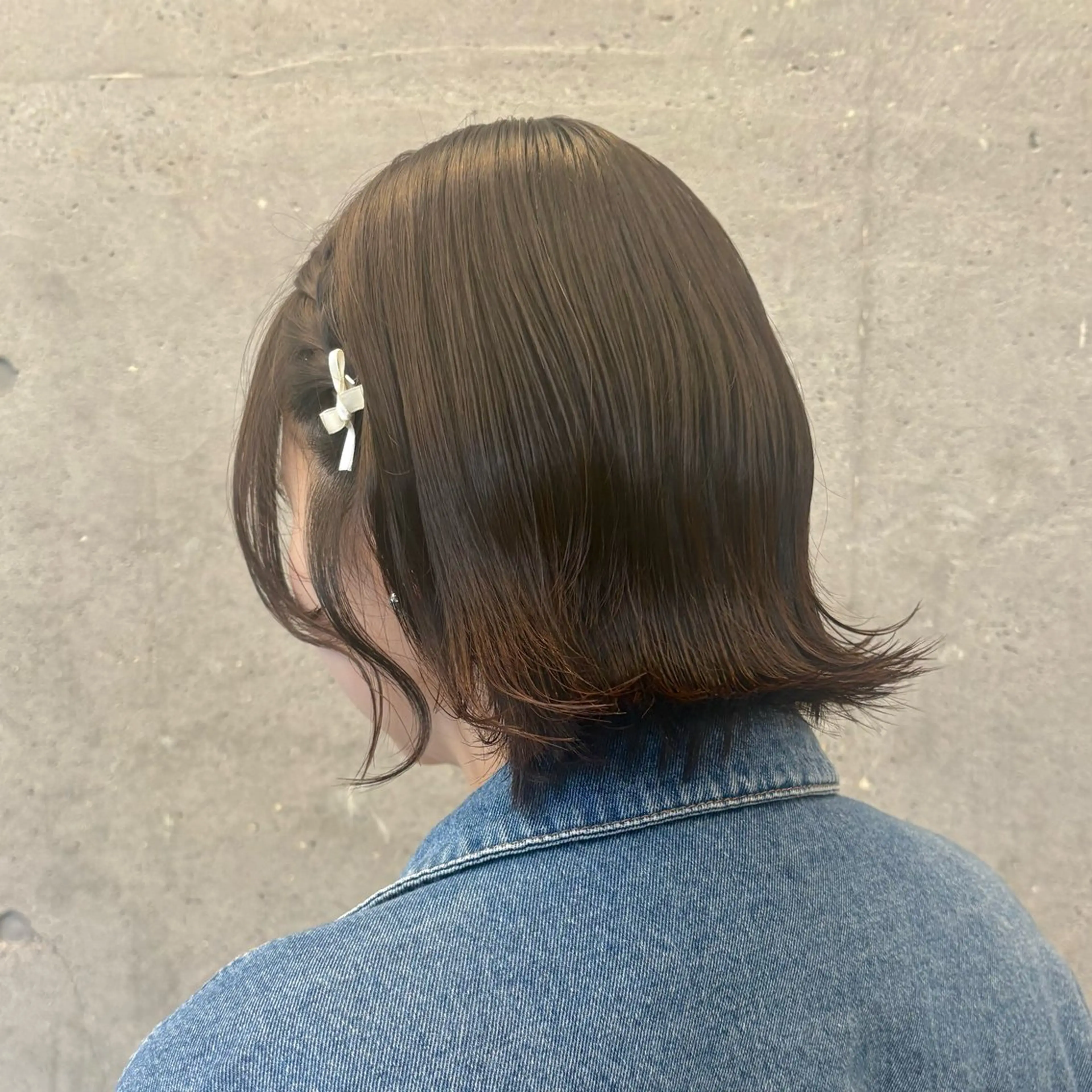 ショート ヘアアレンジ ヘアセット うる艶/透明感カラー 🐇🤍もものヘアスタイル