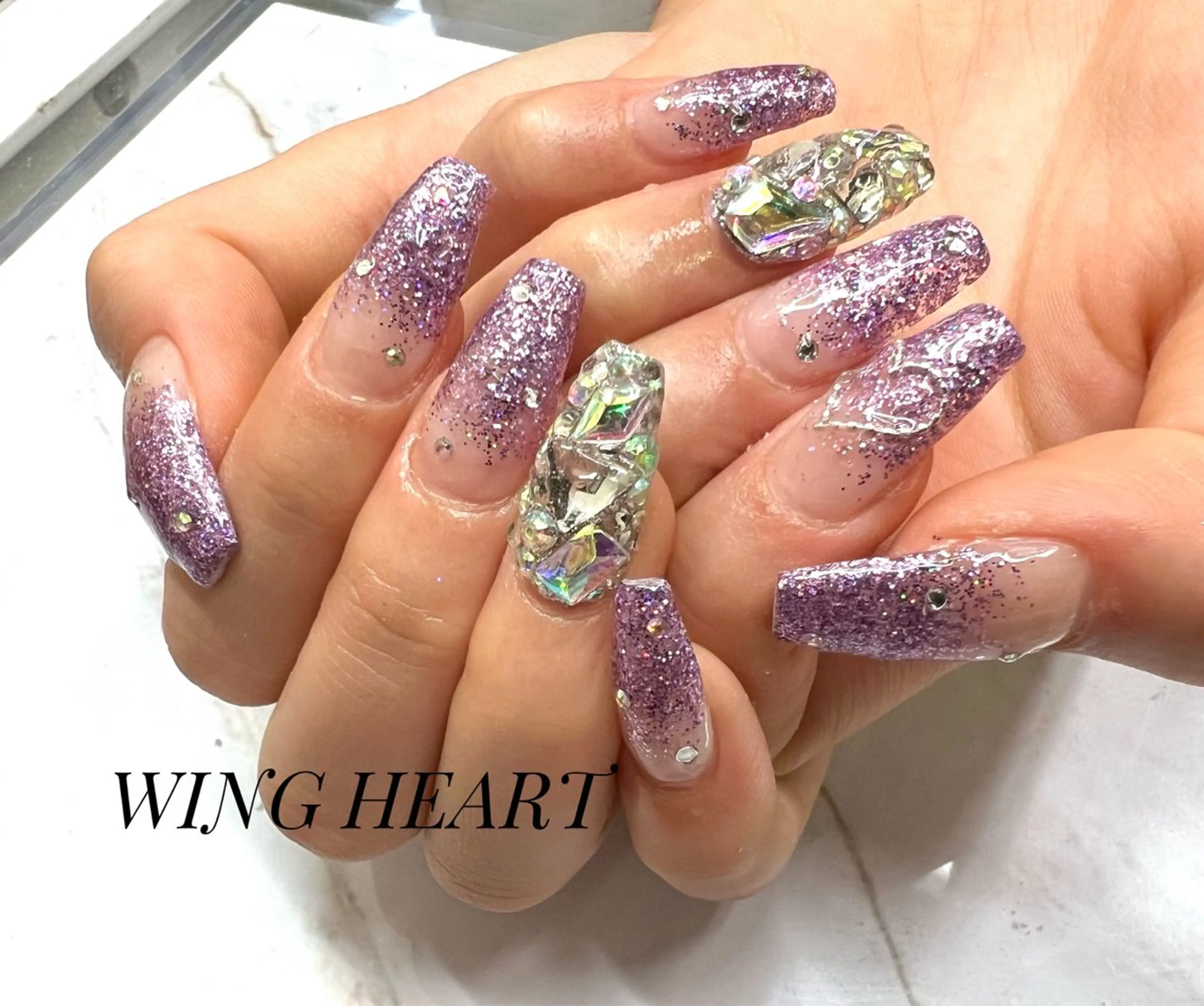 ネイル I. AYUMIのネイルデザイン