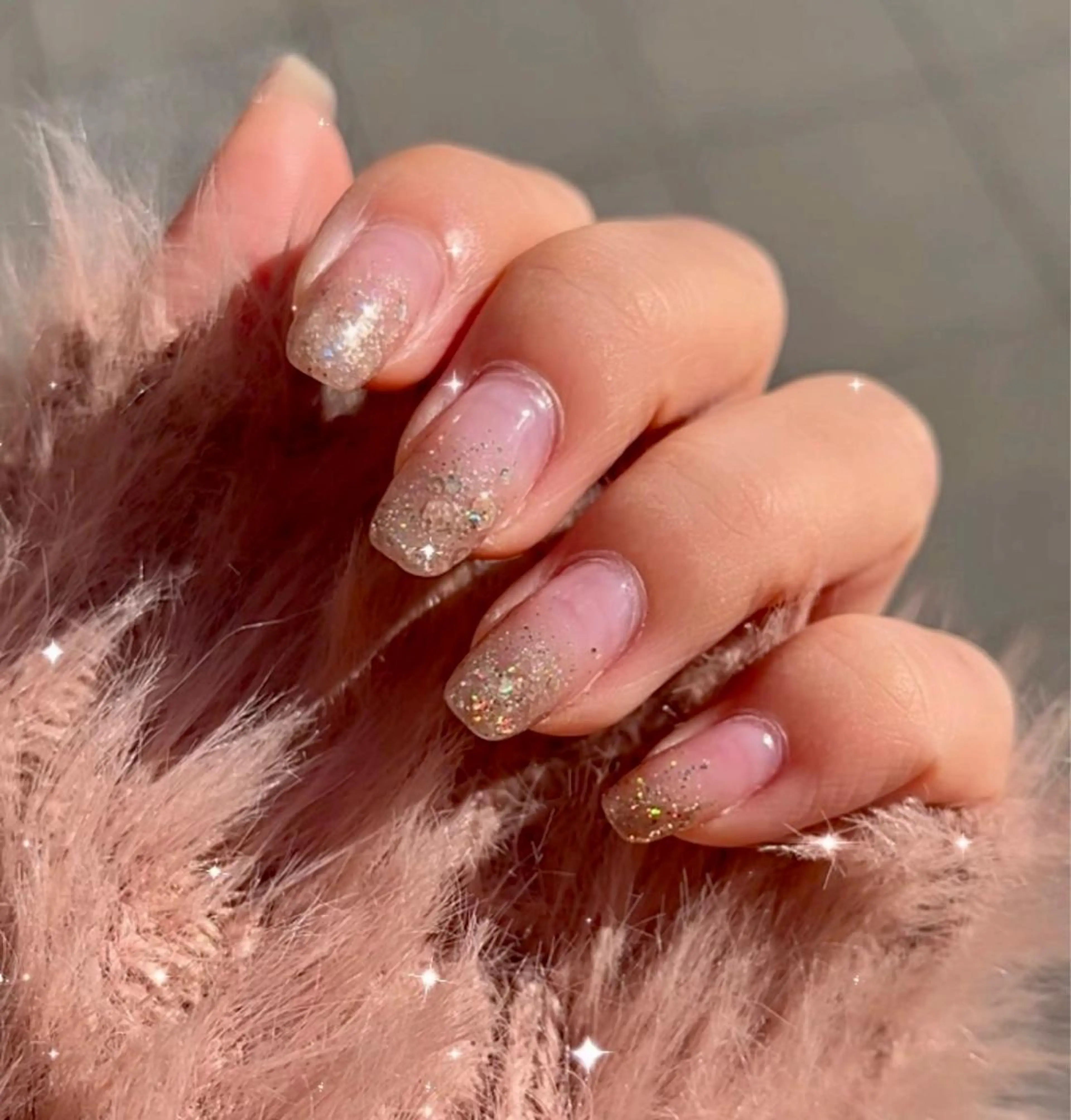 ネイル グラデーション ラメ(グリッター) ラメグラデーション kupu所属・ネイルサロン kupuのネイルデザイン