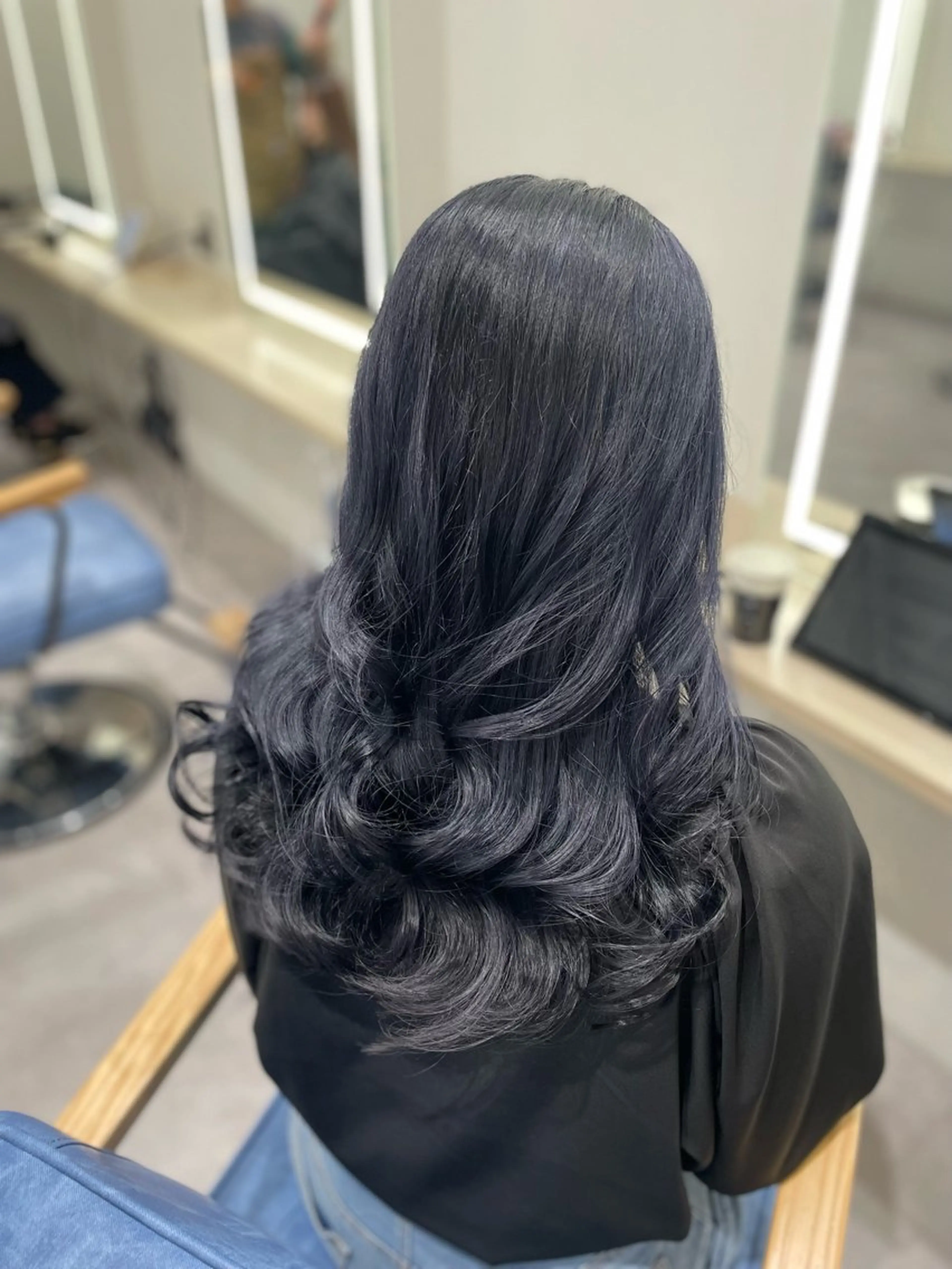 ロング カラー 安東留那 /レイヤーカットのヘアスタイル