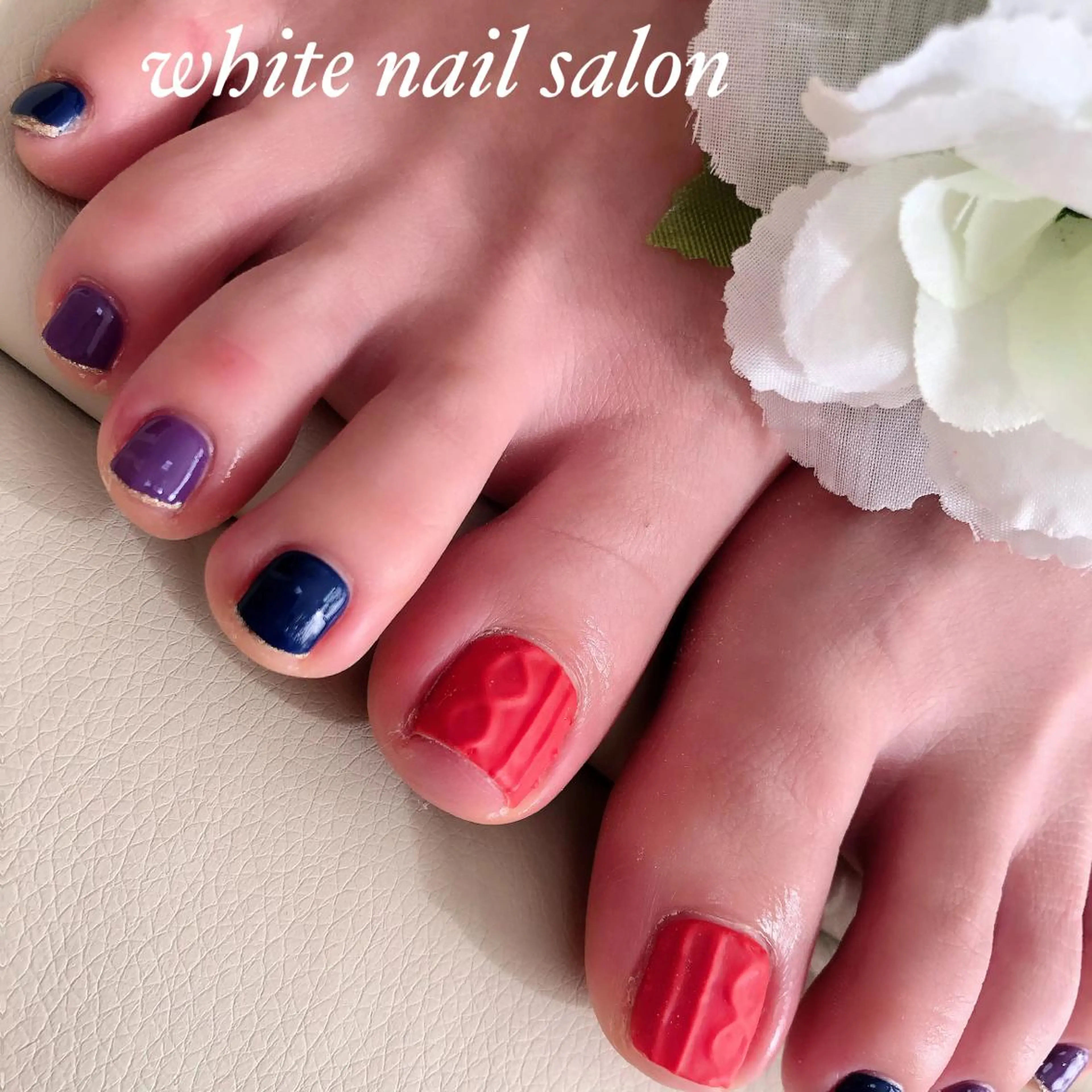 ネイル フットネイル ジェルネイル ハードジェル 持ち込み オフィスネイル フットネイル white nail salonのネイルデザイン