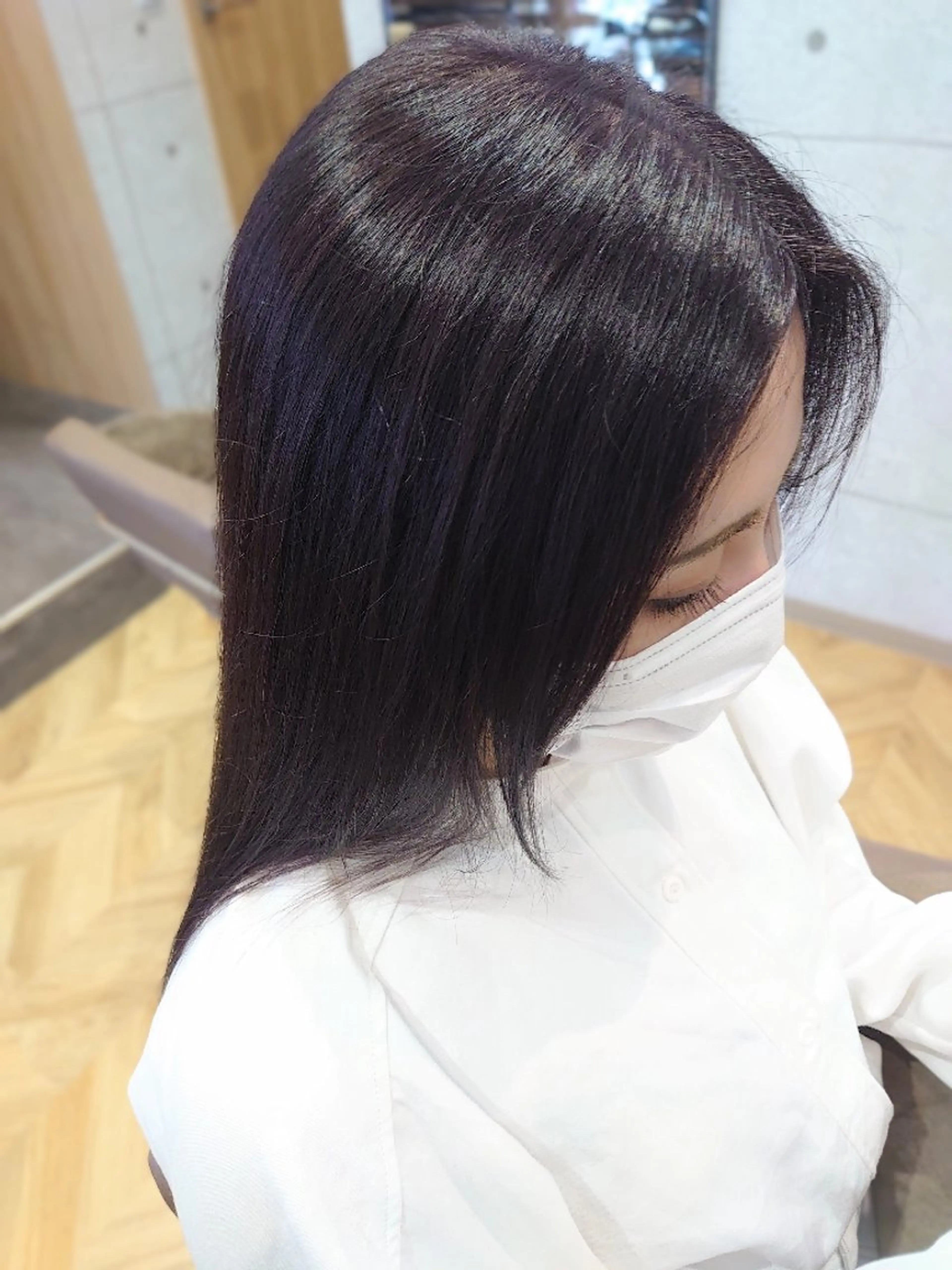 ロング カラー バイオレットカラー ヘアカラー トリートメント 根岸 進のヘアスタイル