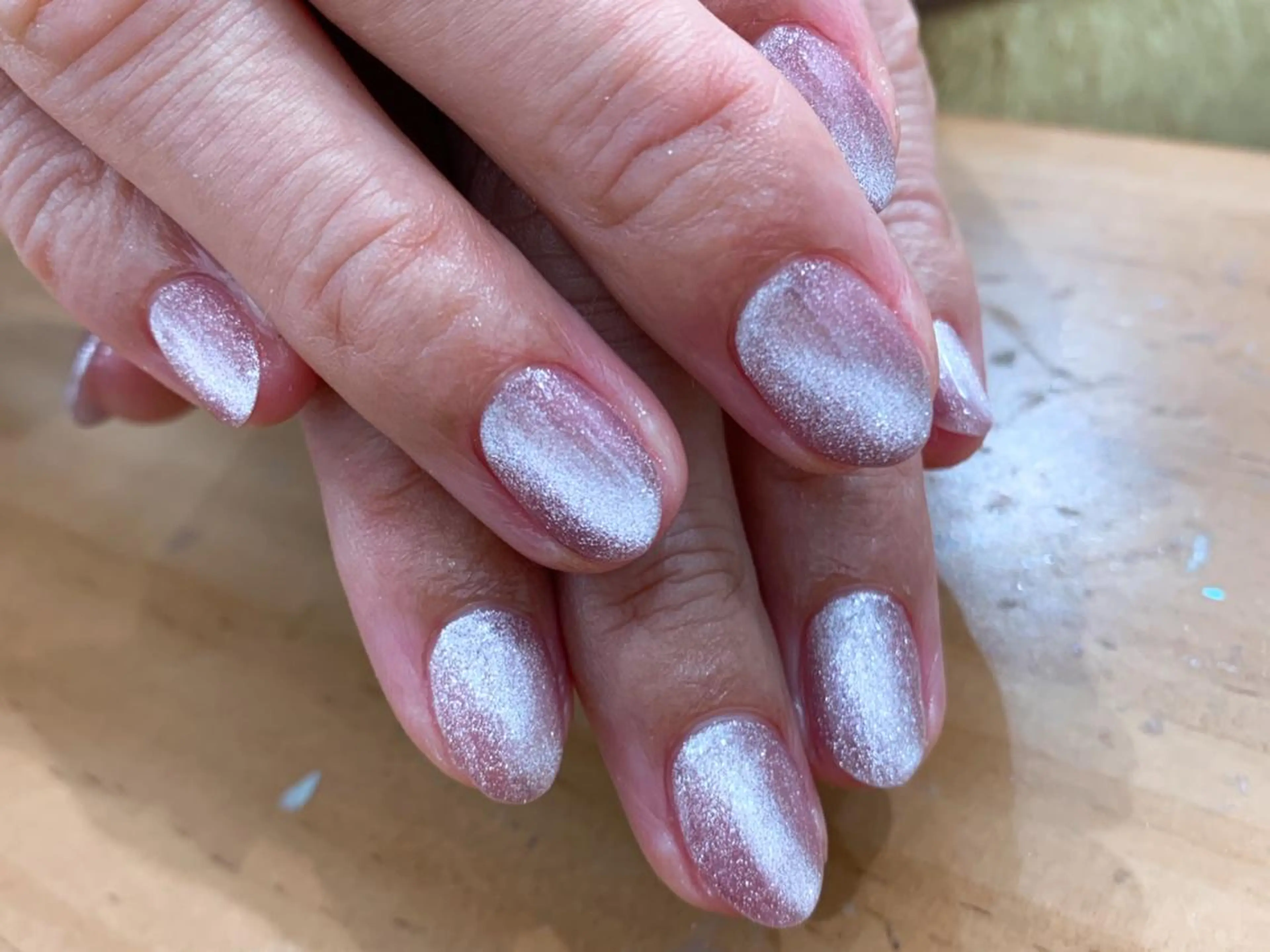 ネイル ハンドネイル 中川 愛理のネイルデザイン