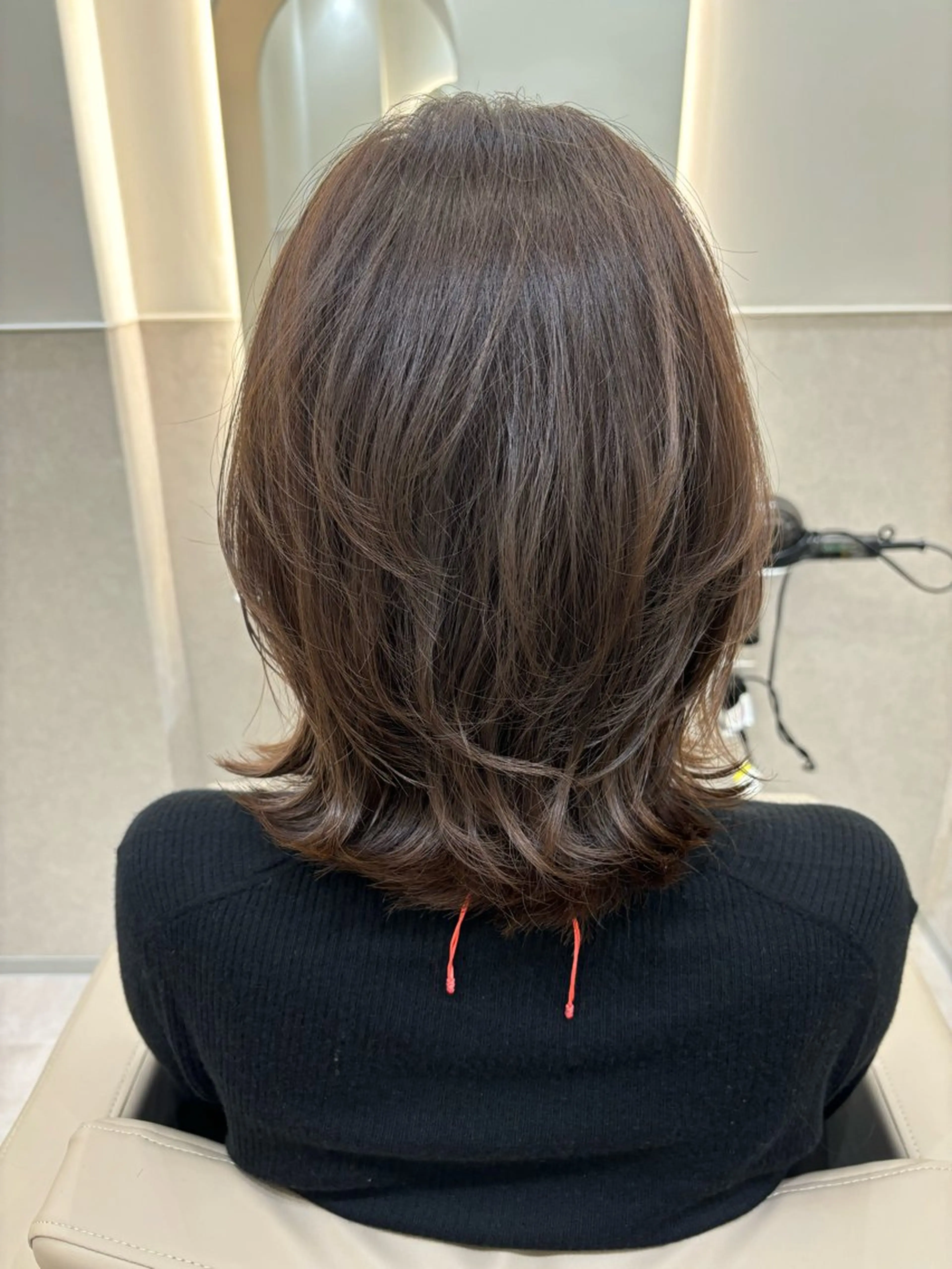 ミディアム カラー レイヤーカット Zina天王寺 CHIAKIのヘアスタイル