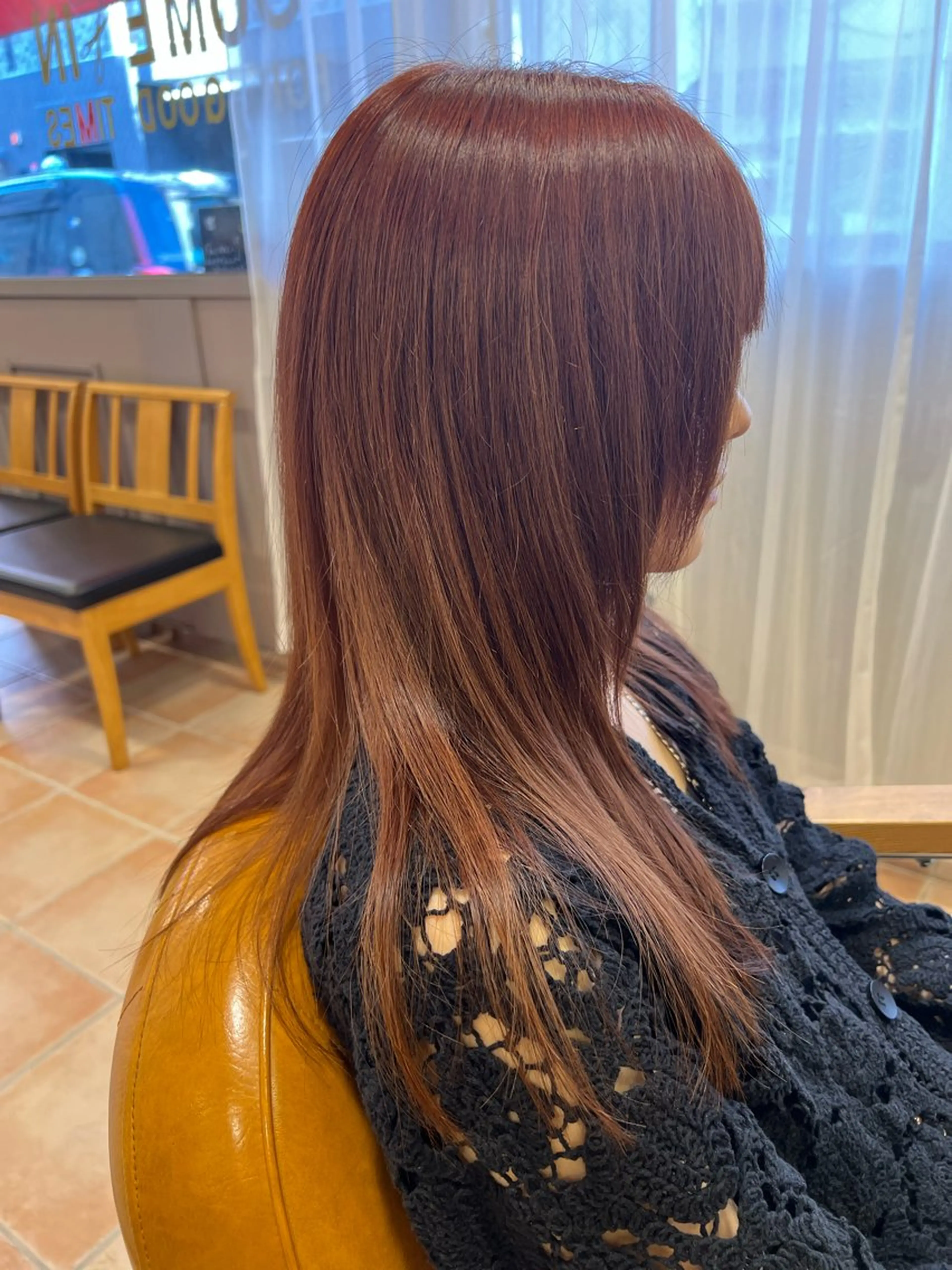 ロング クロサワ ヨーコのヘアスタイル