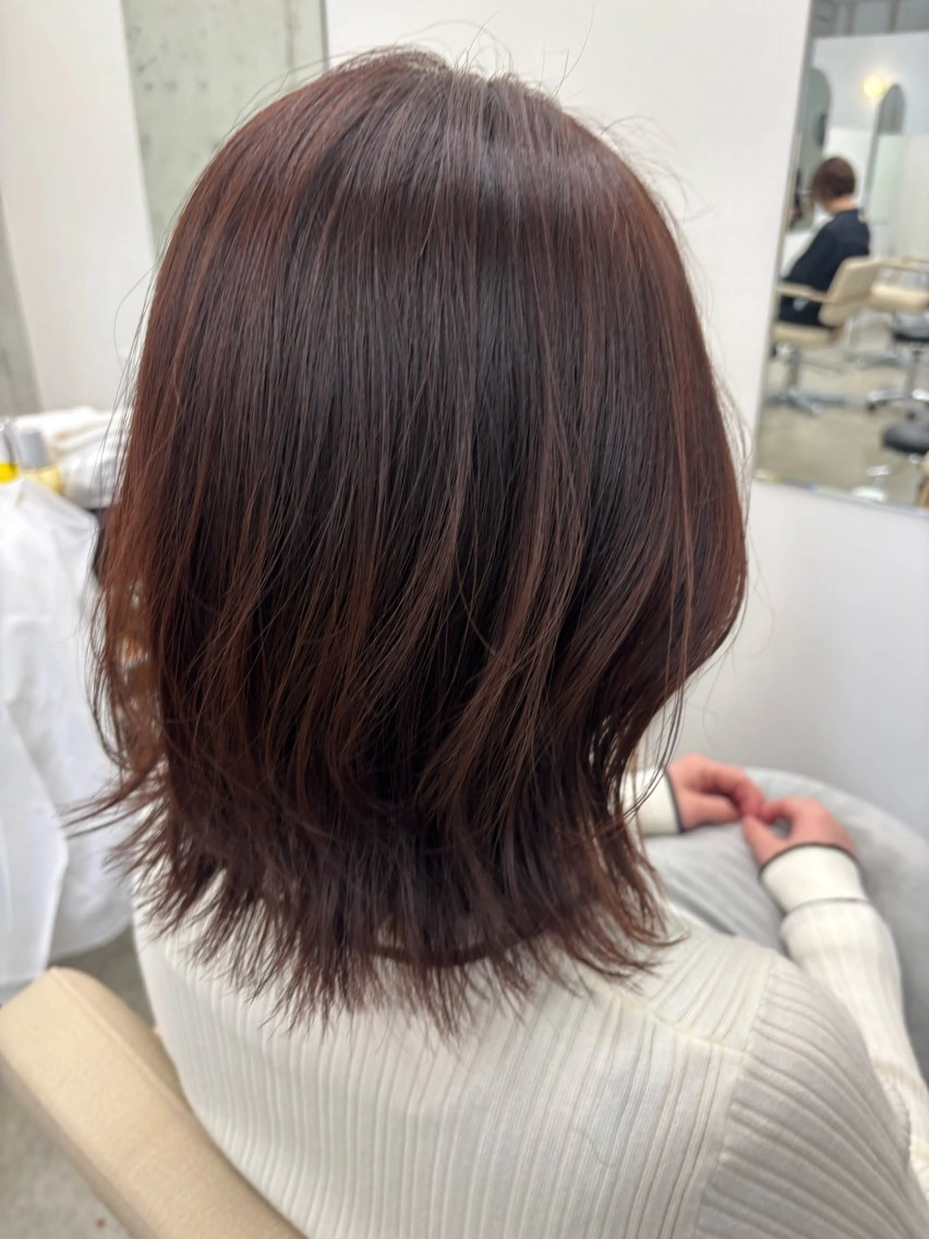 ミディアム カット ヘアカラー トリートメント ヘッドスパ 長岡 明音のヘアスタイル