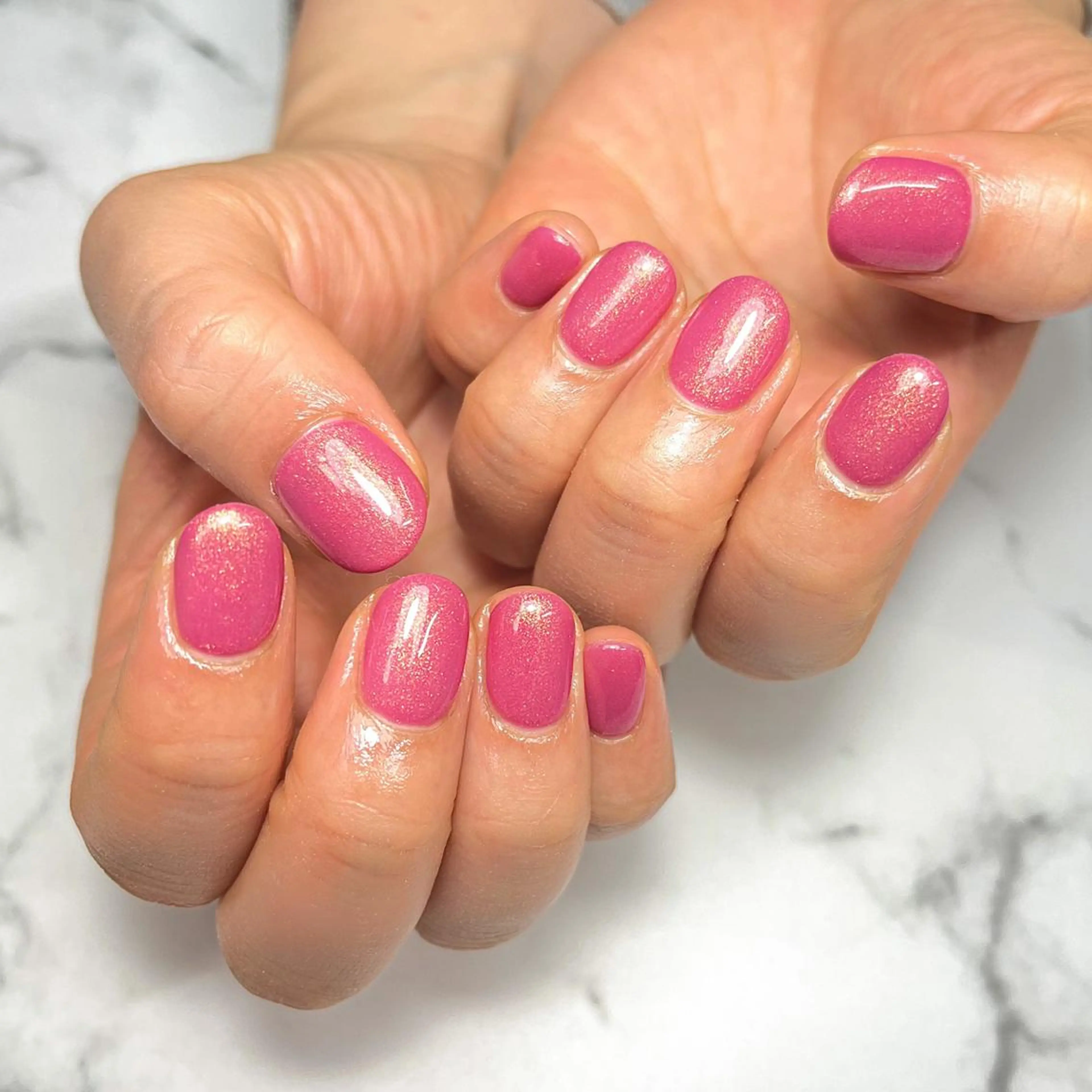 ネイル ゴールド ラメ(グリッター) 持ち込み オフィスネイル ワンカラーネイル ハンドネイル NAIL NOWのネイルデザイン