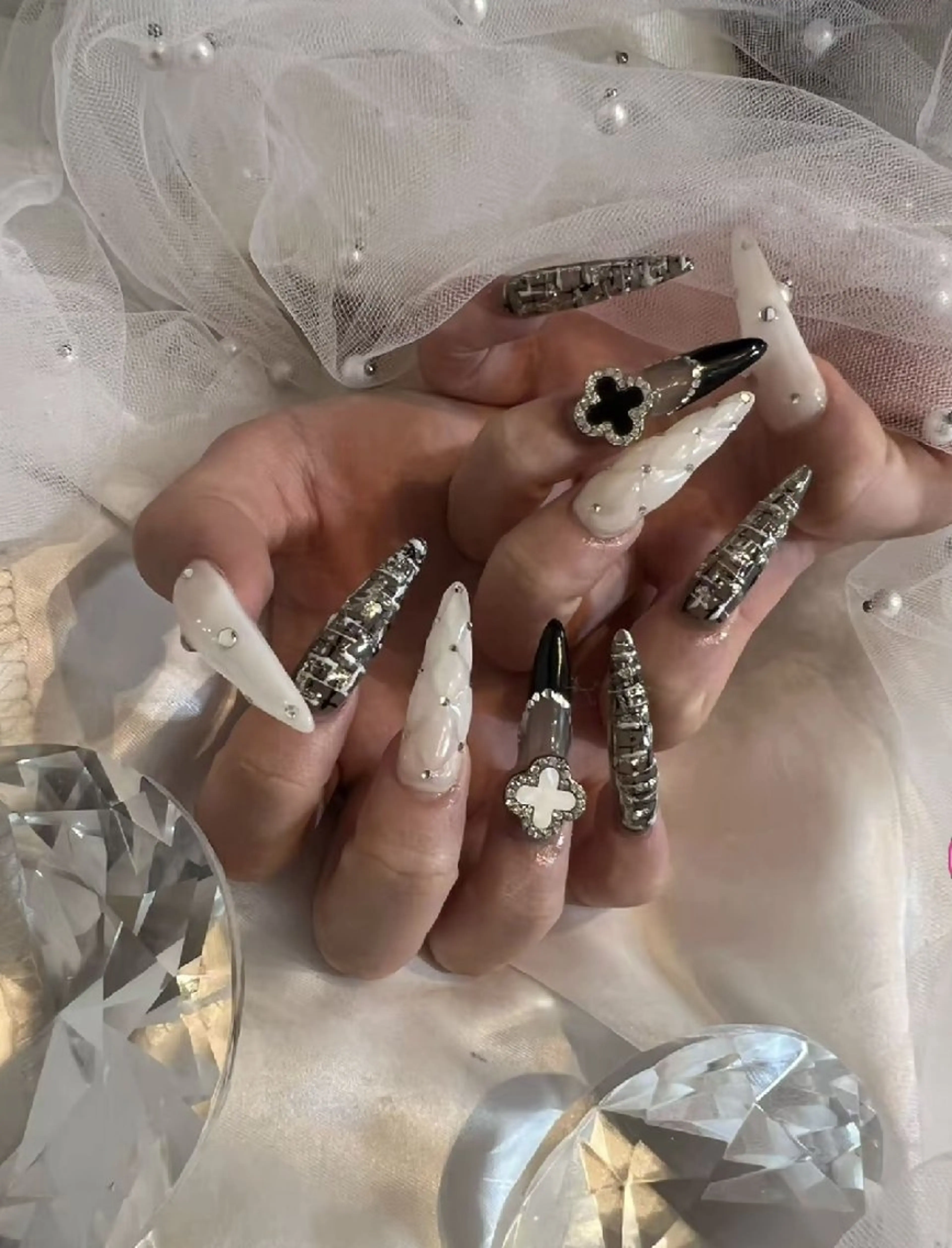 ネイル エクラ所属・Èclat エクラのネイルデザイン