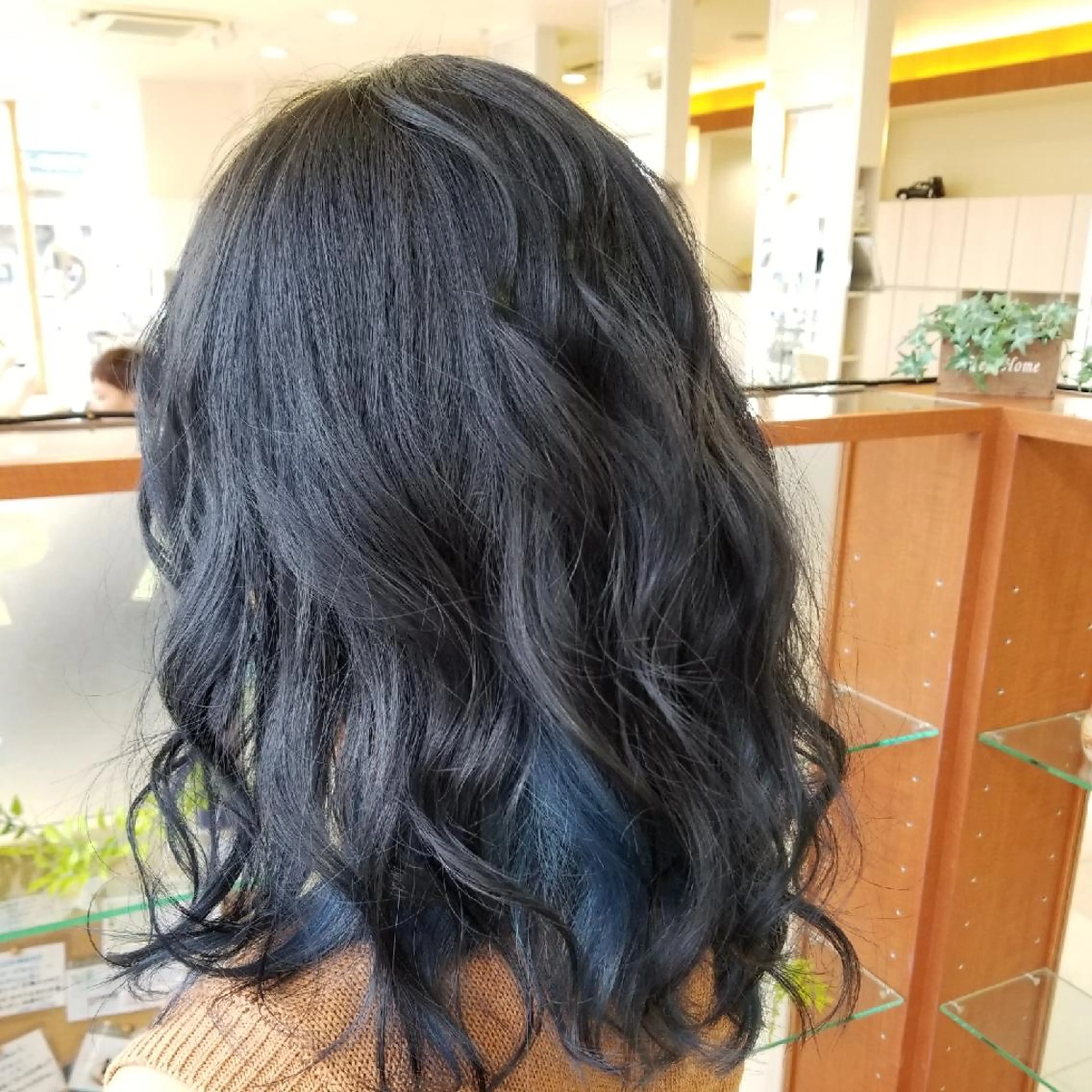 カラー SALOWIN栄 高須大貴のヘアスタイル