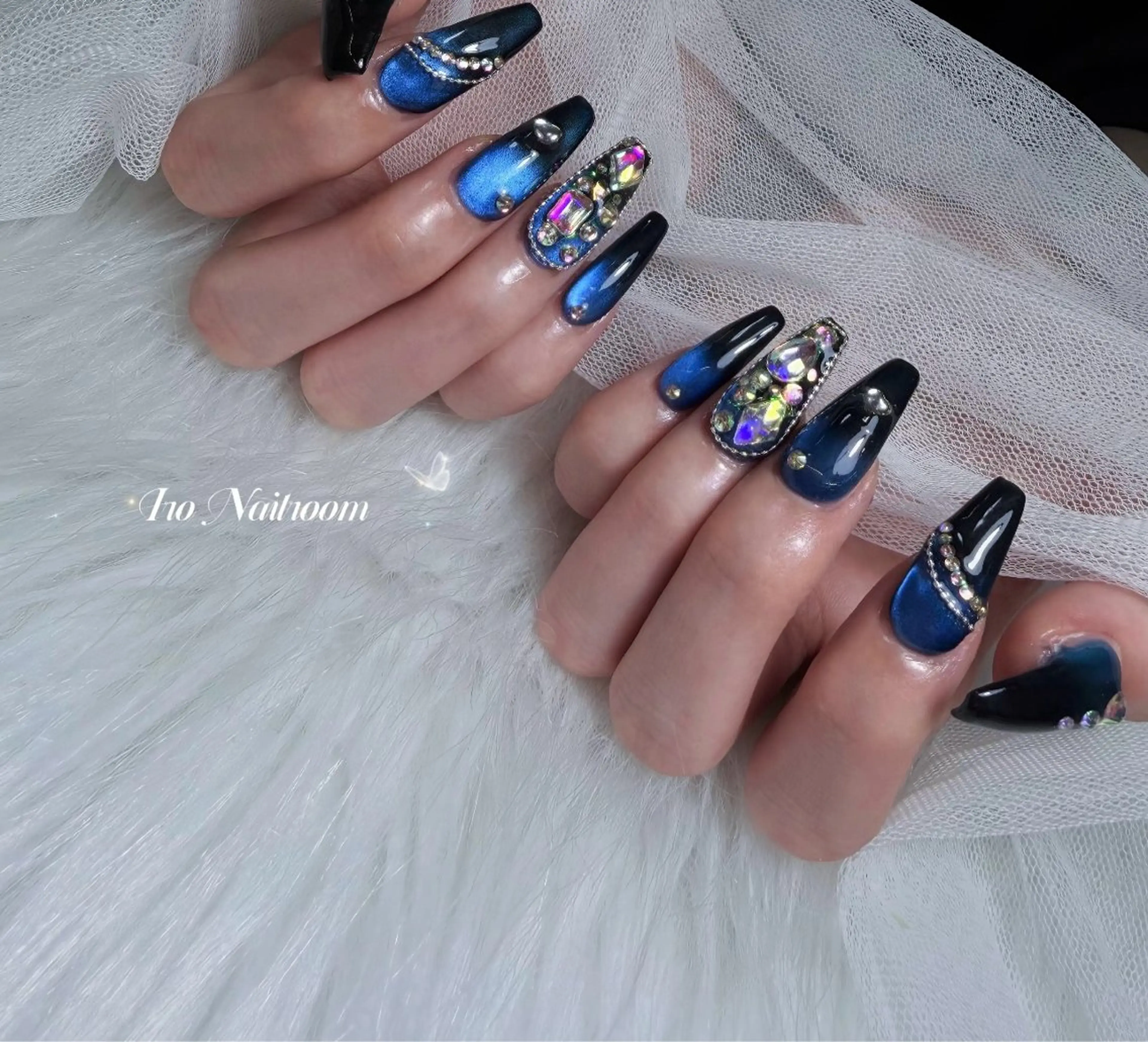 ネイル チークネイル フレンチネイル グラデーション 韓国ネイル マグネットネイル IRO NAIL MiAのネイルデザイン