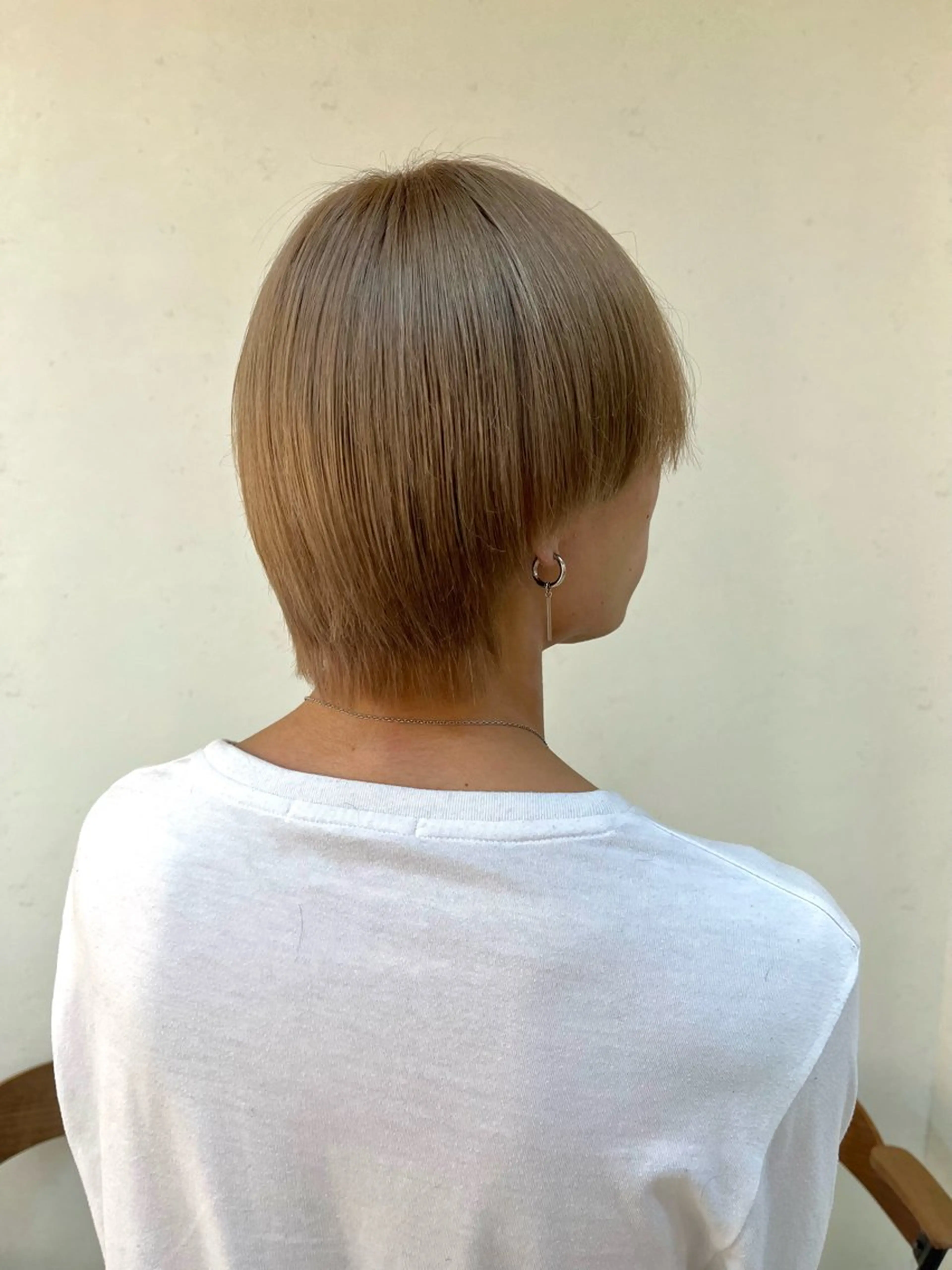 カラー Lamp 柏 山口 か乃 ブリーチカラーのヘアスタイル