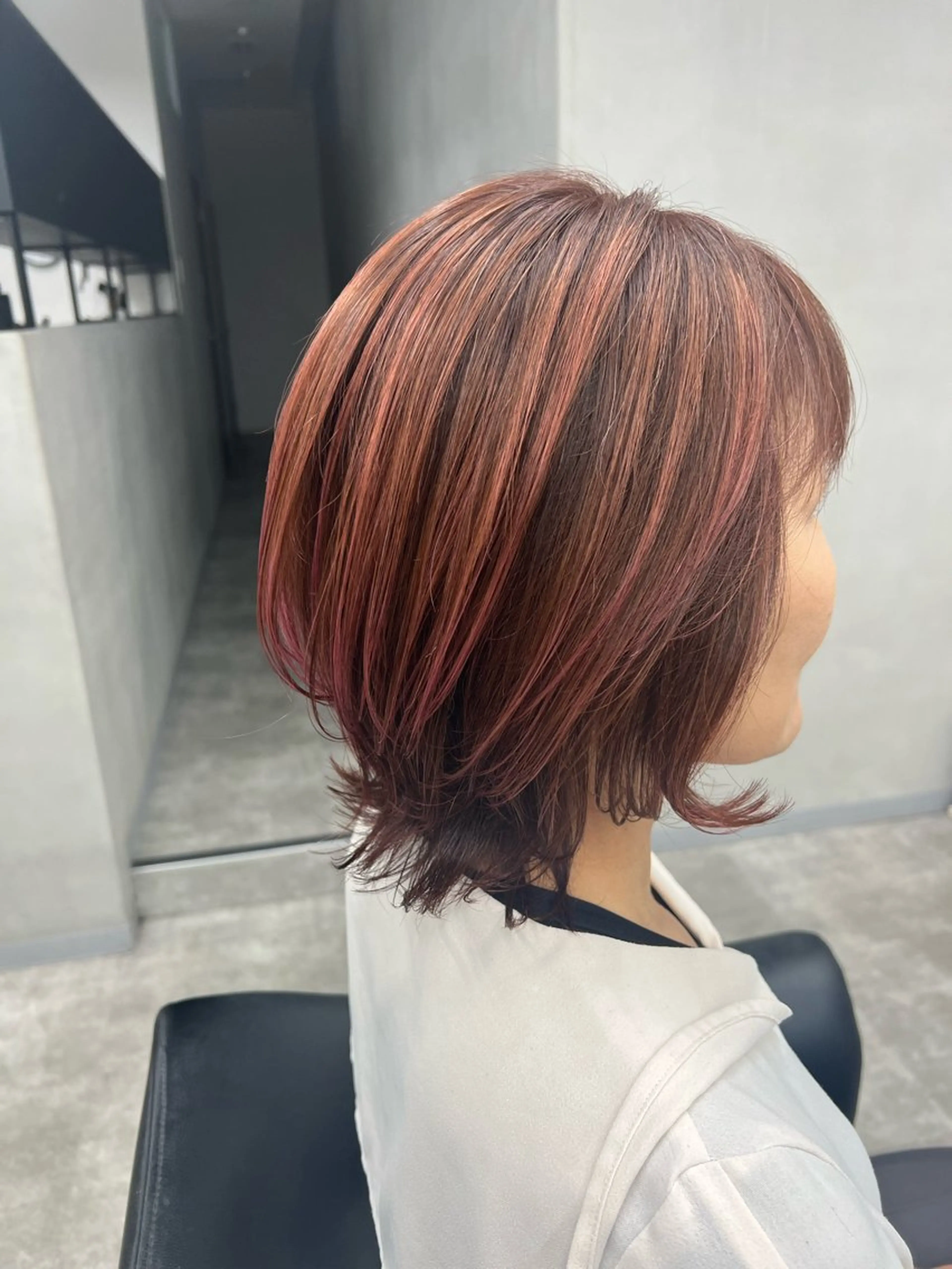 ショート カラー 畑中 咲穂のヘアスタイル