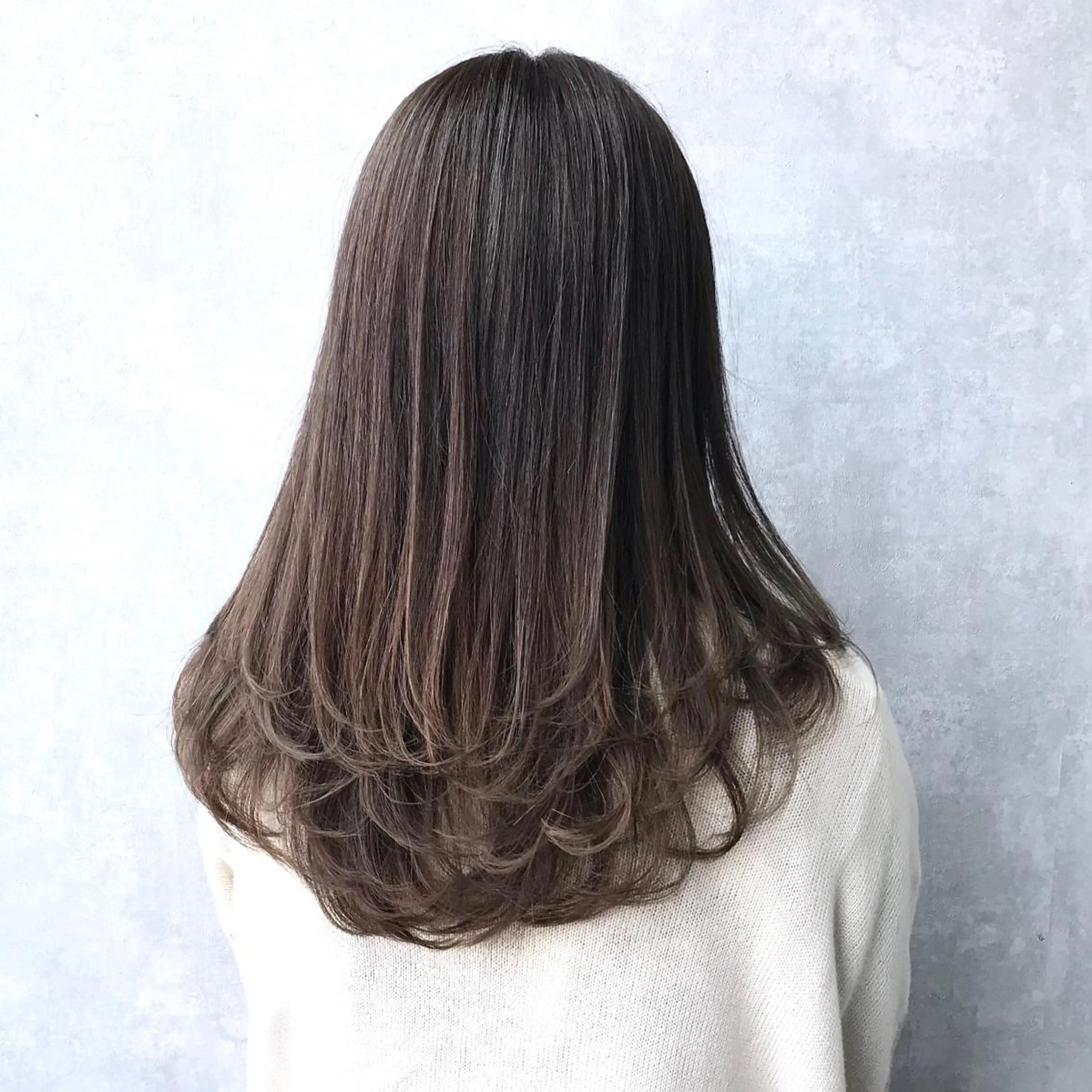 ロング ヨシンモリ ムルギョル巻き 韓国風ヘア レイヤーカット シースルーバング K-POP好き美容師 🇰🇷Kai.Yのヘアスタイル