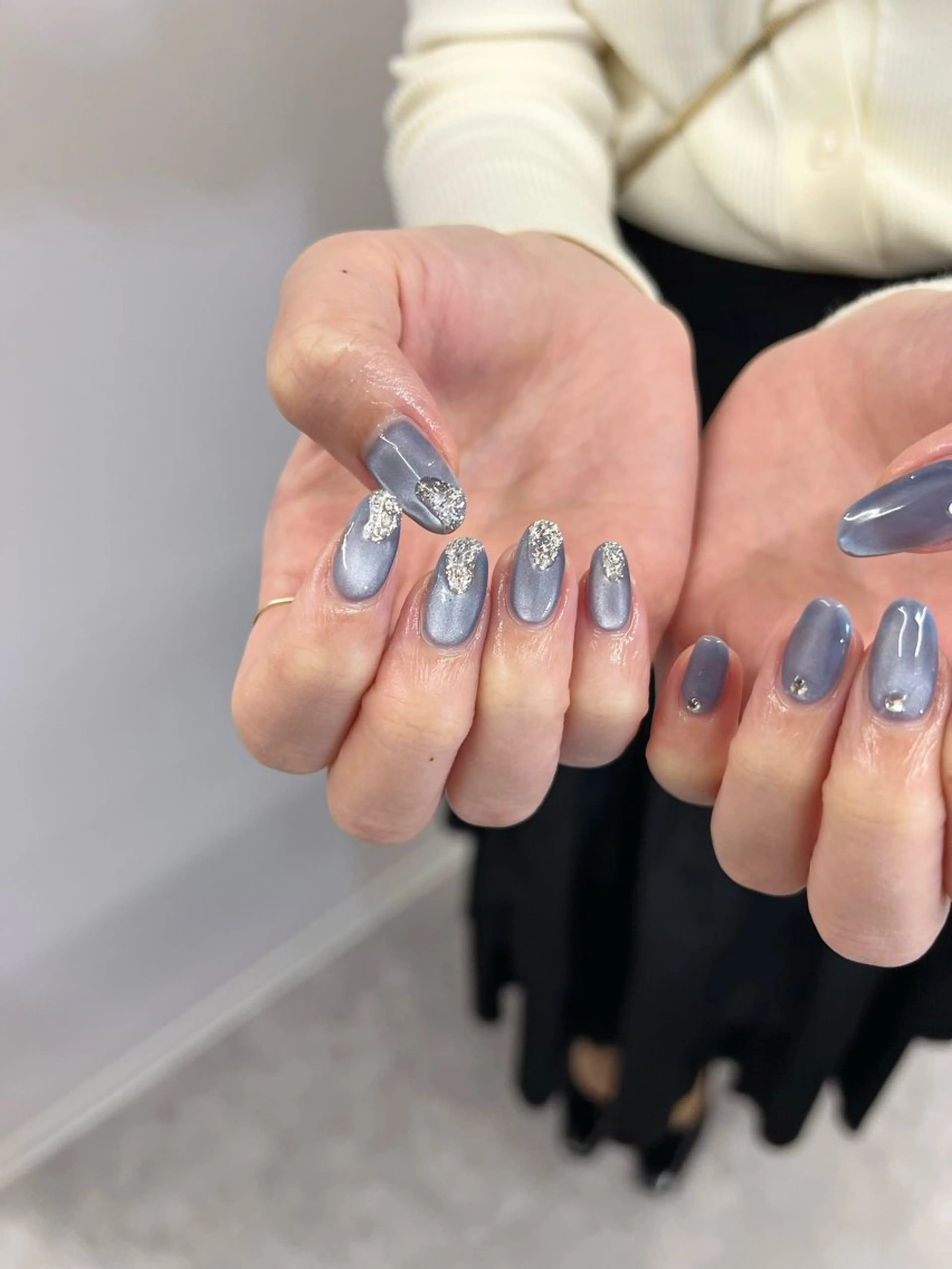 ネイル ブルー ジェルネイル 韓国ネイル マグネットネイル ニュアンスネイル ハンドネイル ハンドケア Bana_ Nailのネイルデザイン