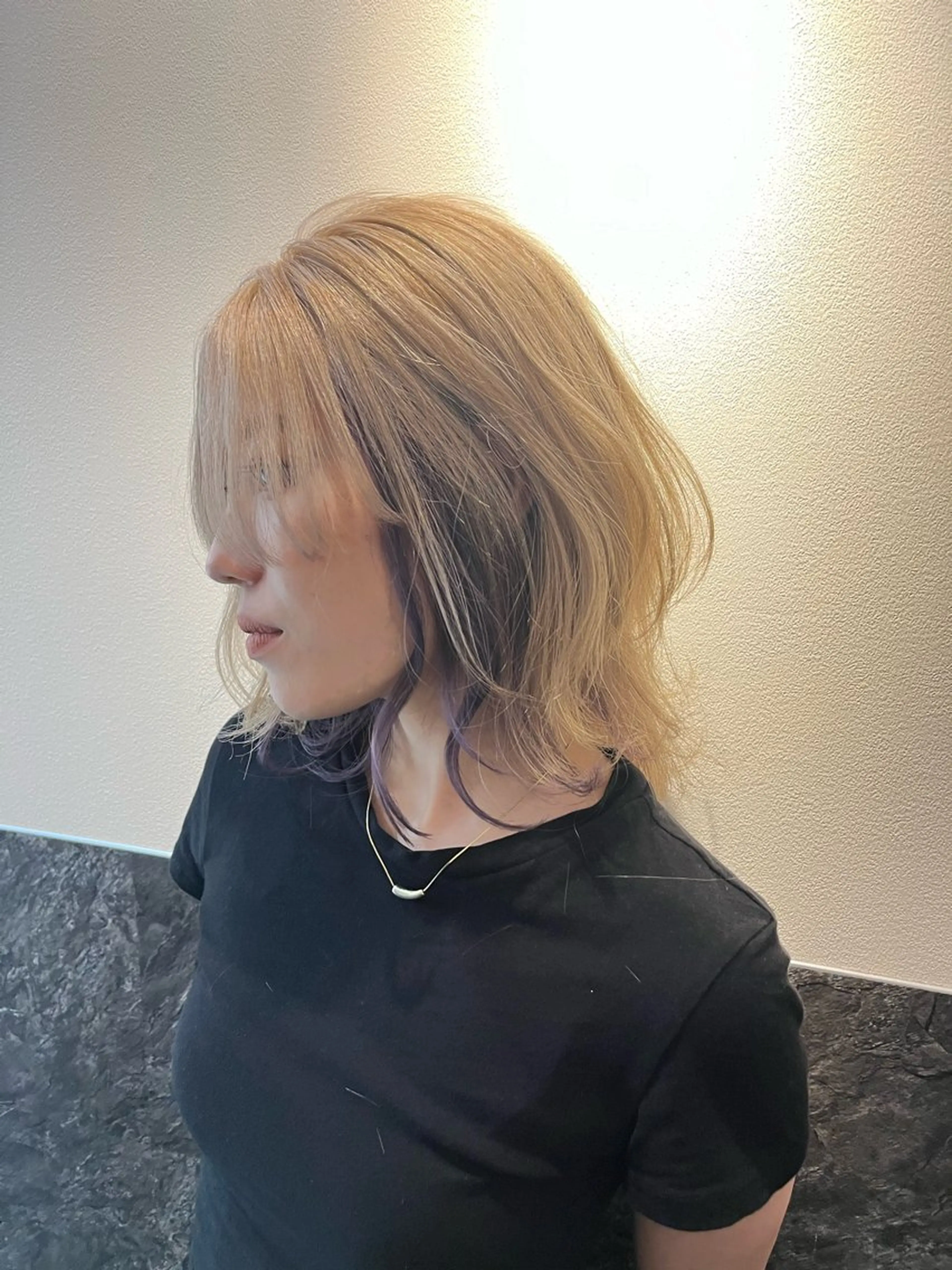 ミディアム カラー dao/ミルクティー /ブラウン/ブロンドのヘアスタイル