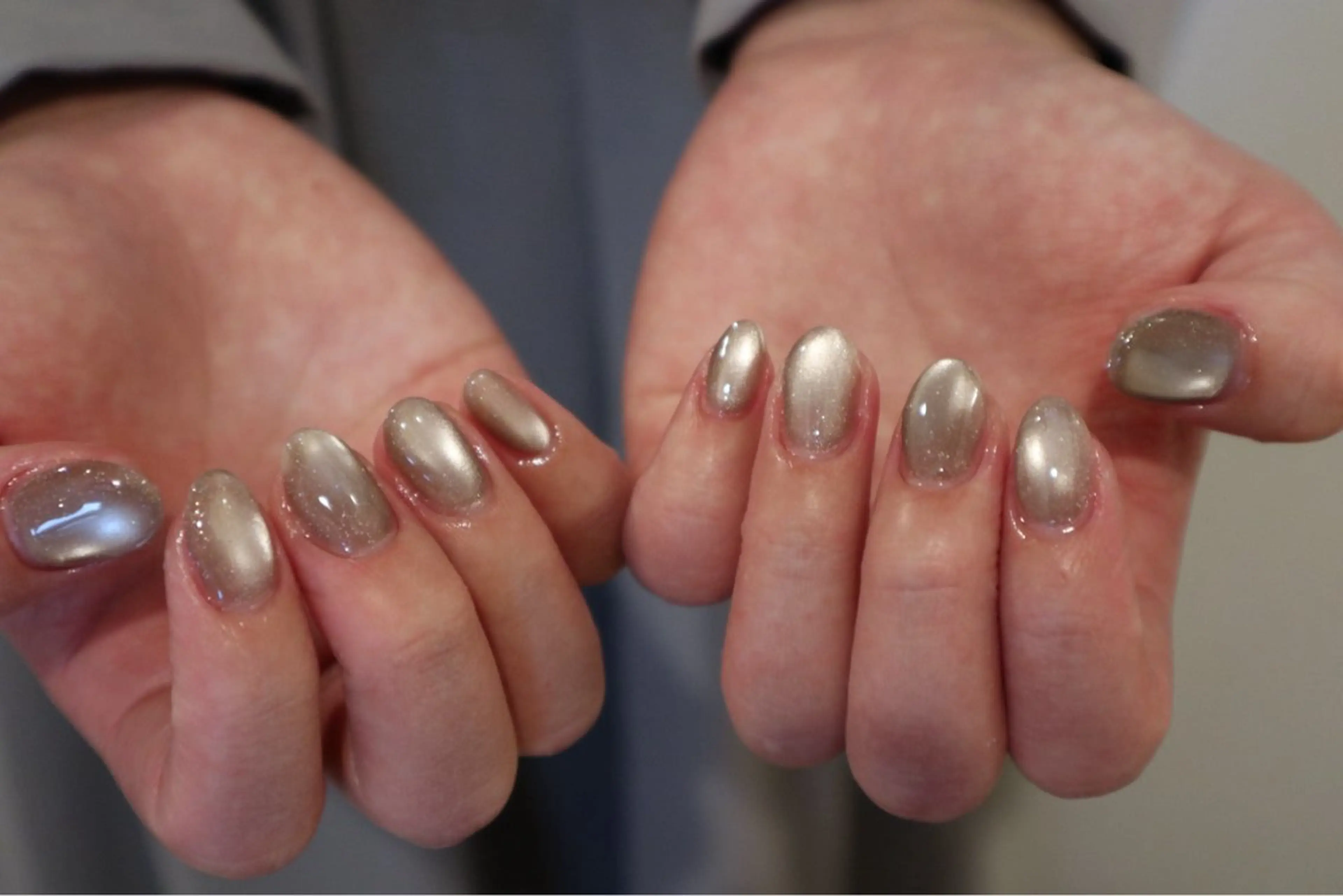 ネイル フラッシュネイル フラッシュマグ マグネットネイル NOELIS REIのネイルデザイン