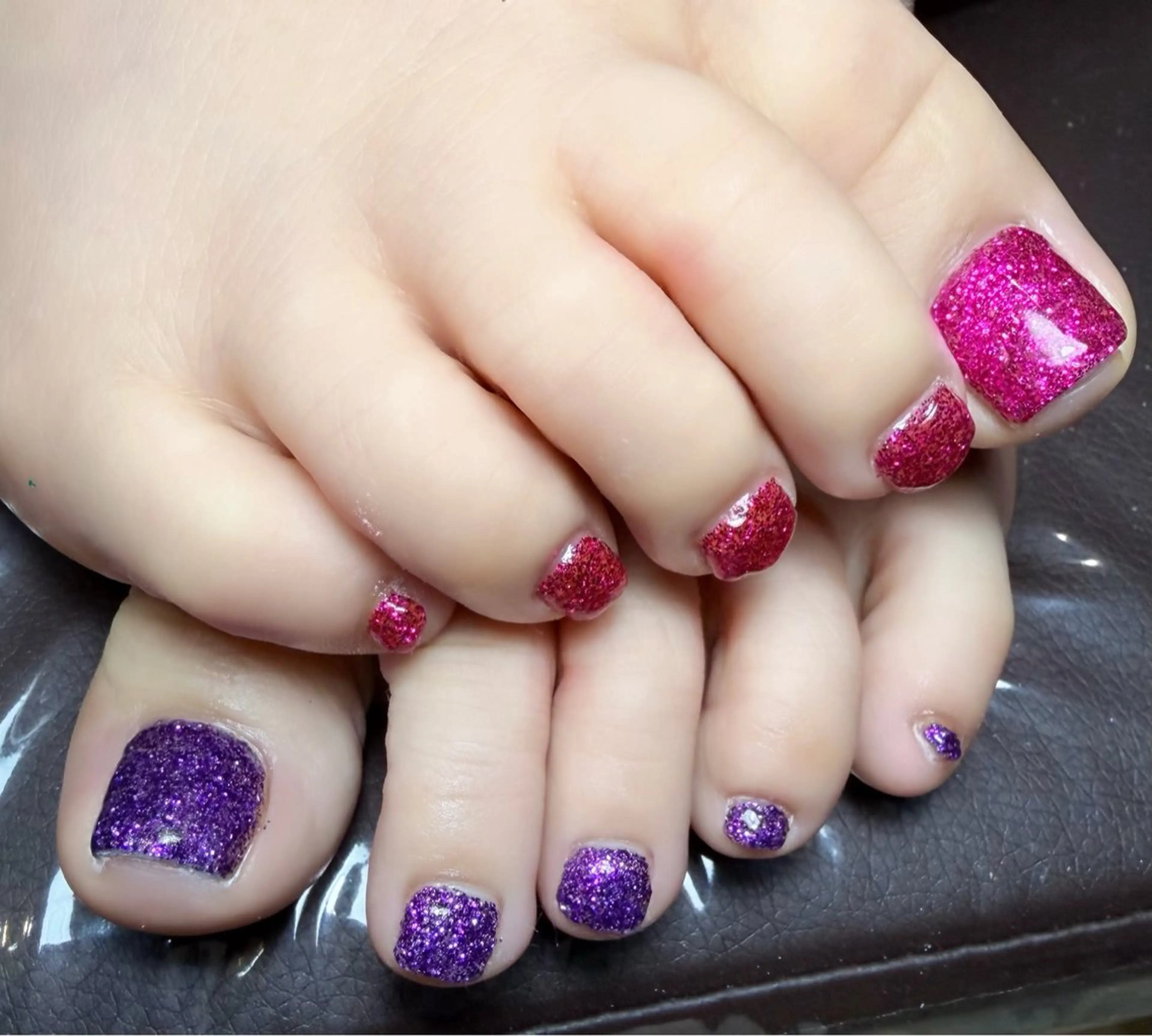 ネイル フットネイル ラメ(グリッター) フットネイル CHERILY meiのマツエク・マツパデザイン