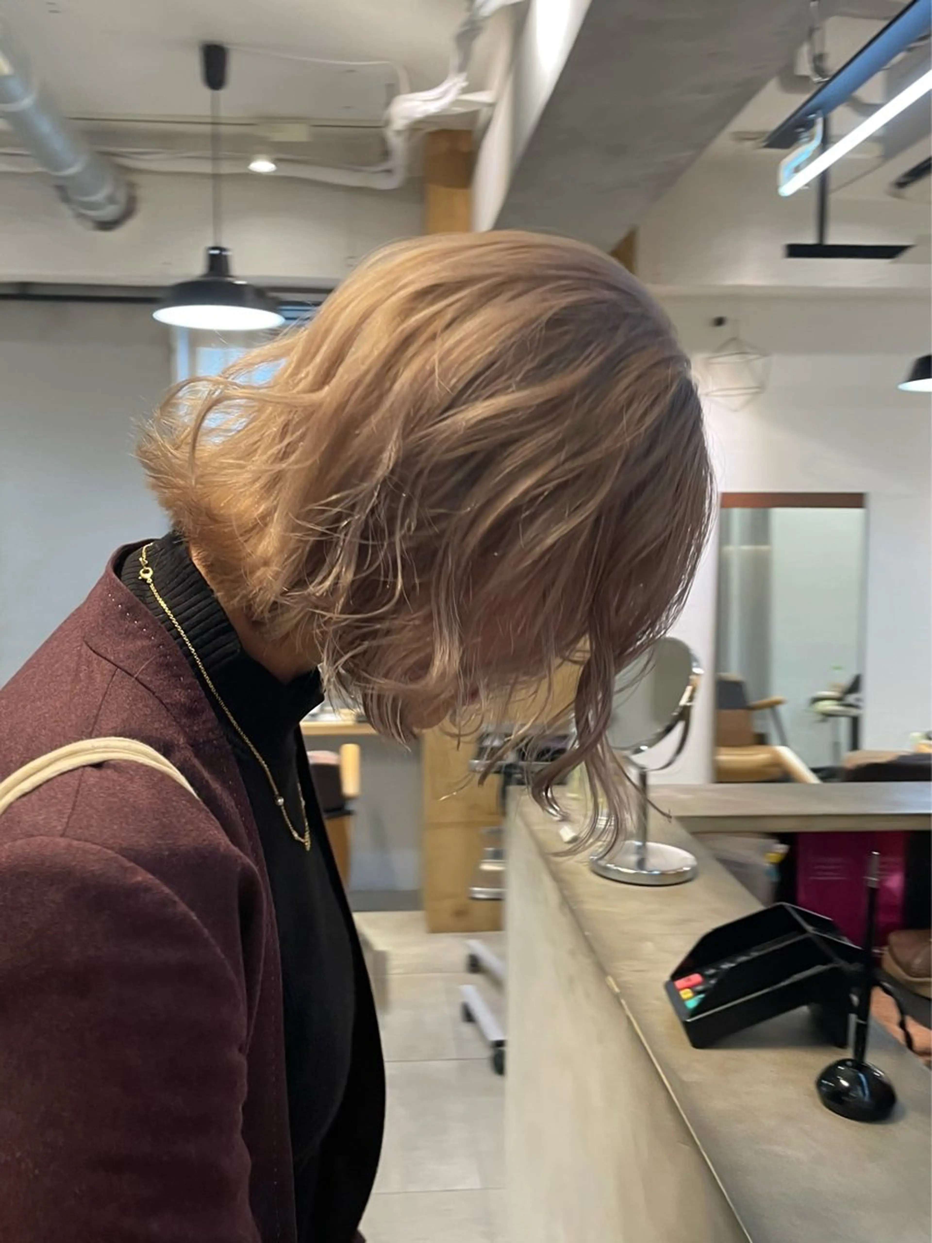 ショート カラー ミルクティー× グレージュMOMOのヘアスタイル