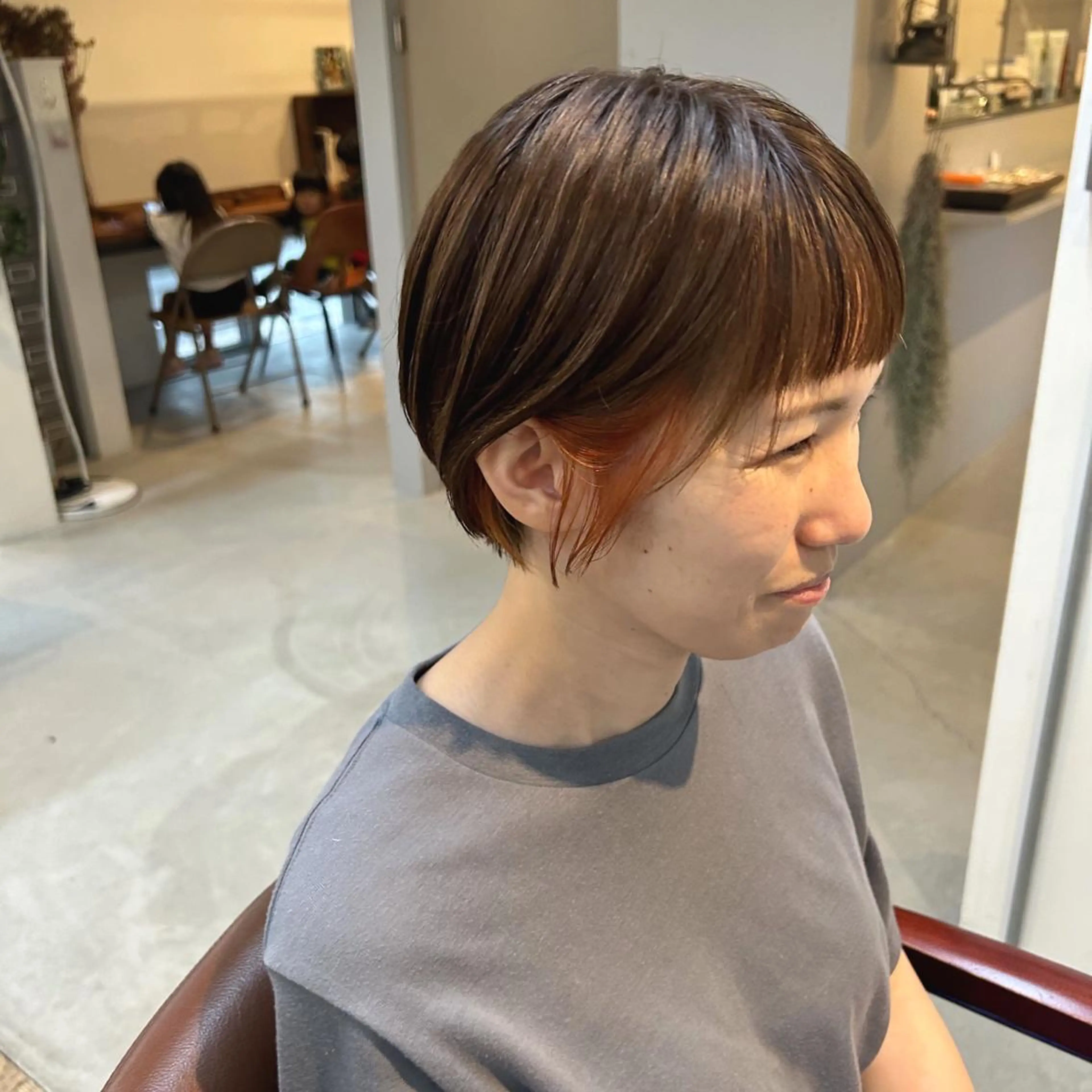 ショート カット ヘアカラー 綿貫 美雪のヘアスタイル