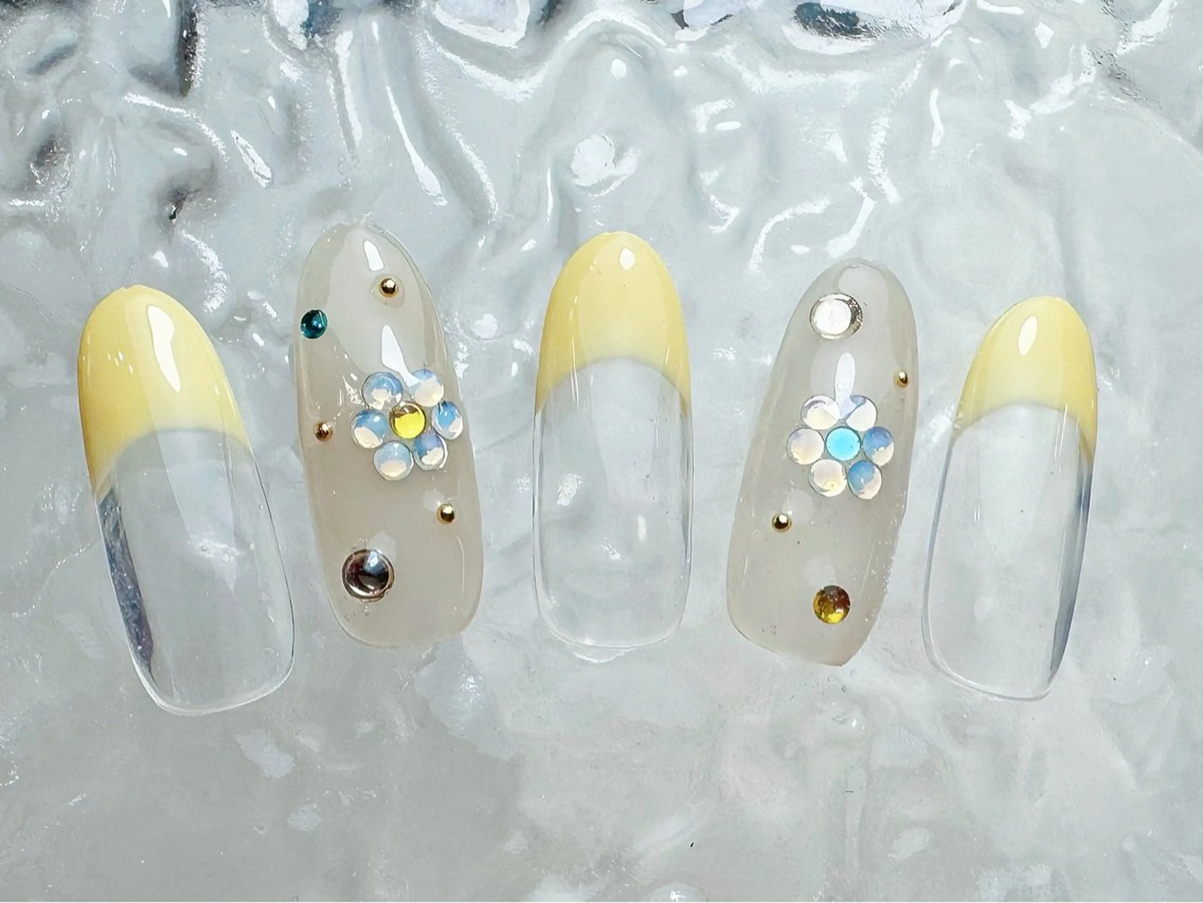 ネイル ハンドネイル マジック ミラーのネイルデザイン