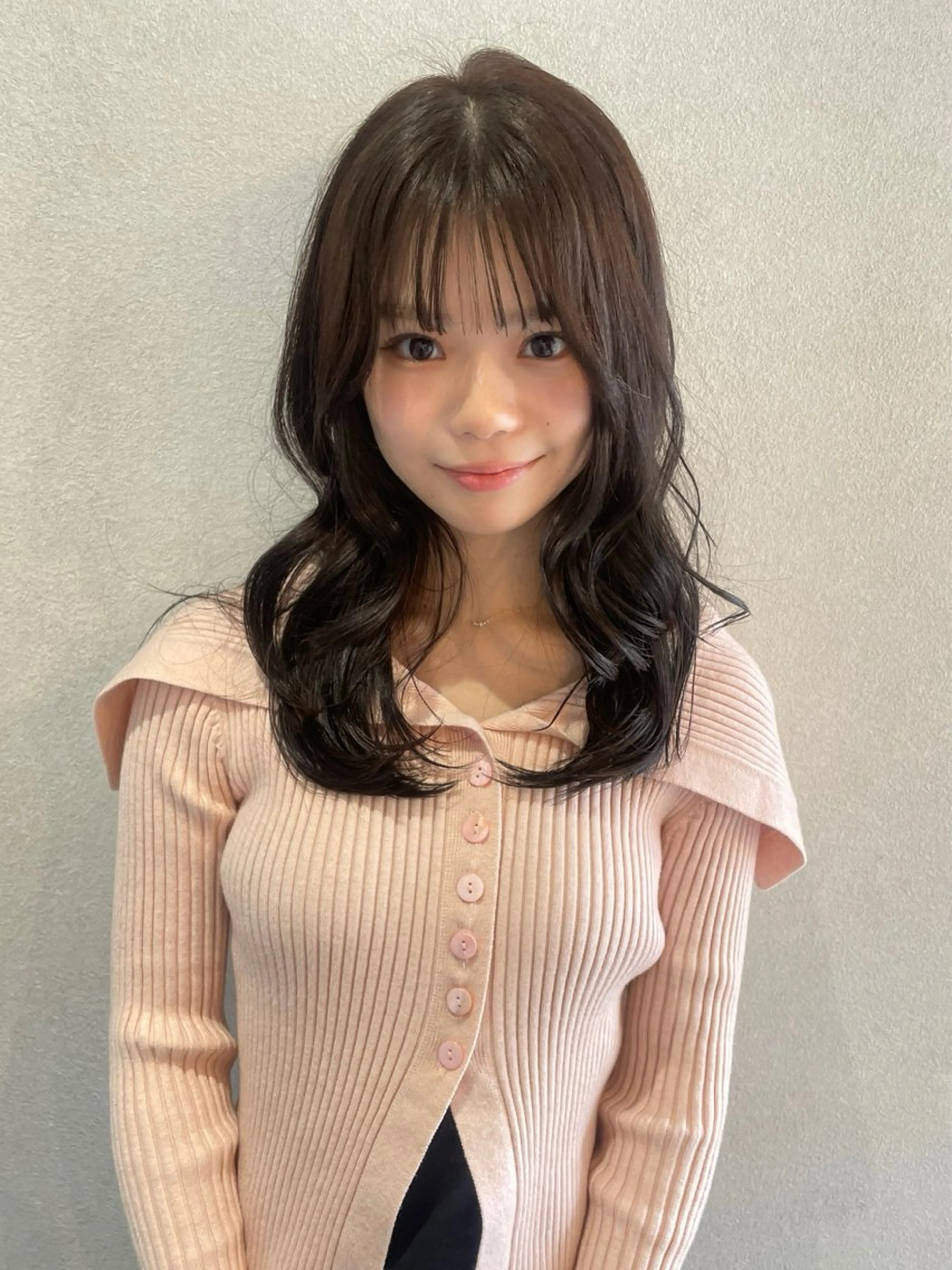 ミディアム ミディアムレイヤー レイヤーカット カット トリートメント 似合わせカット/ 顔周りカット/まりなのヘアスタイル