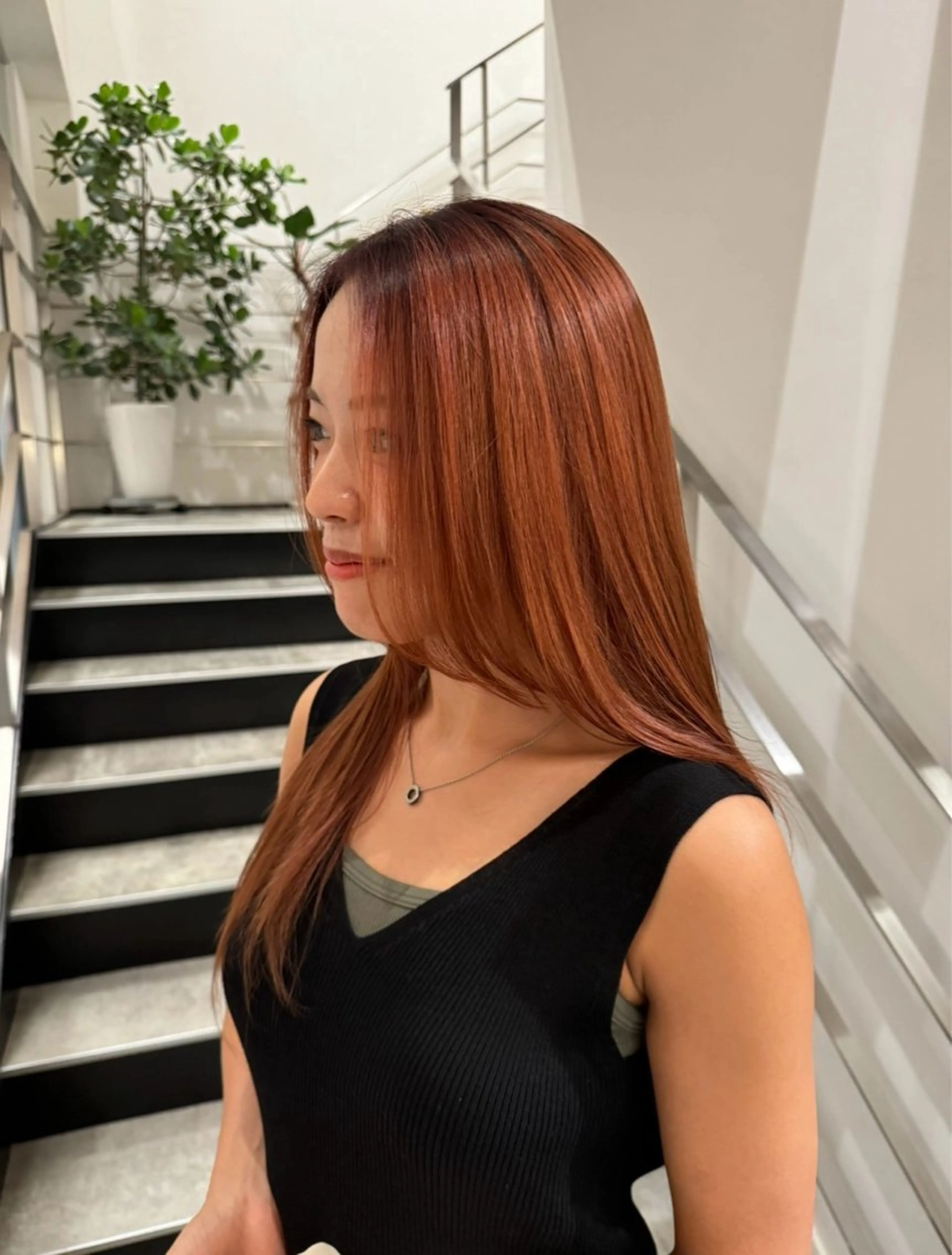ロング カット ヘアカラー トリートメント miu （ミユ）のヘアスタイル