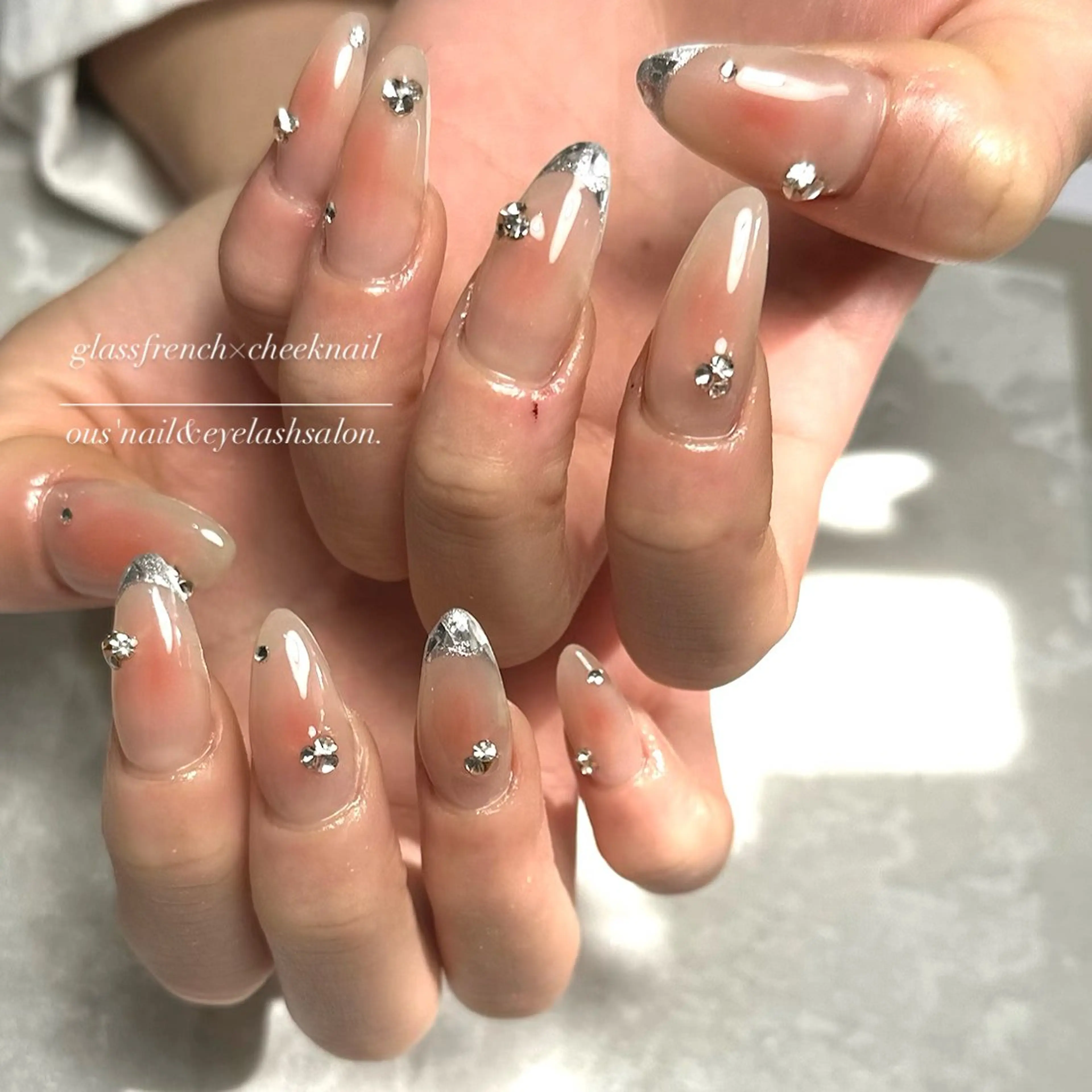 ネイル ou's nail salon所属・小林 桜のネイルデザイン