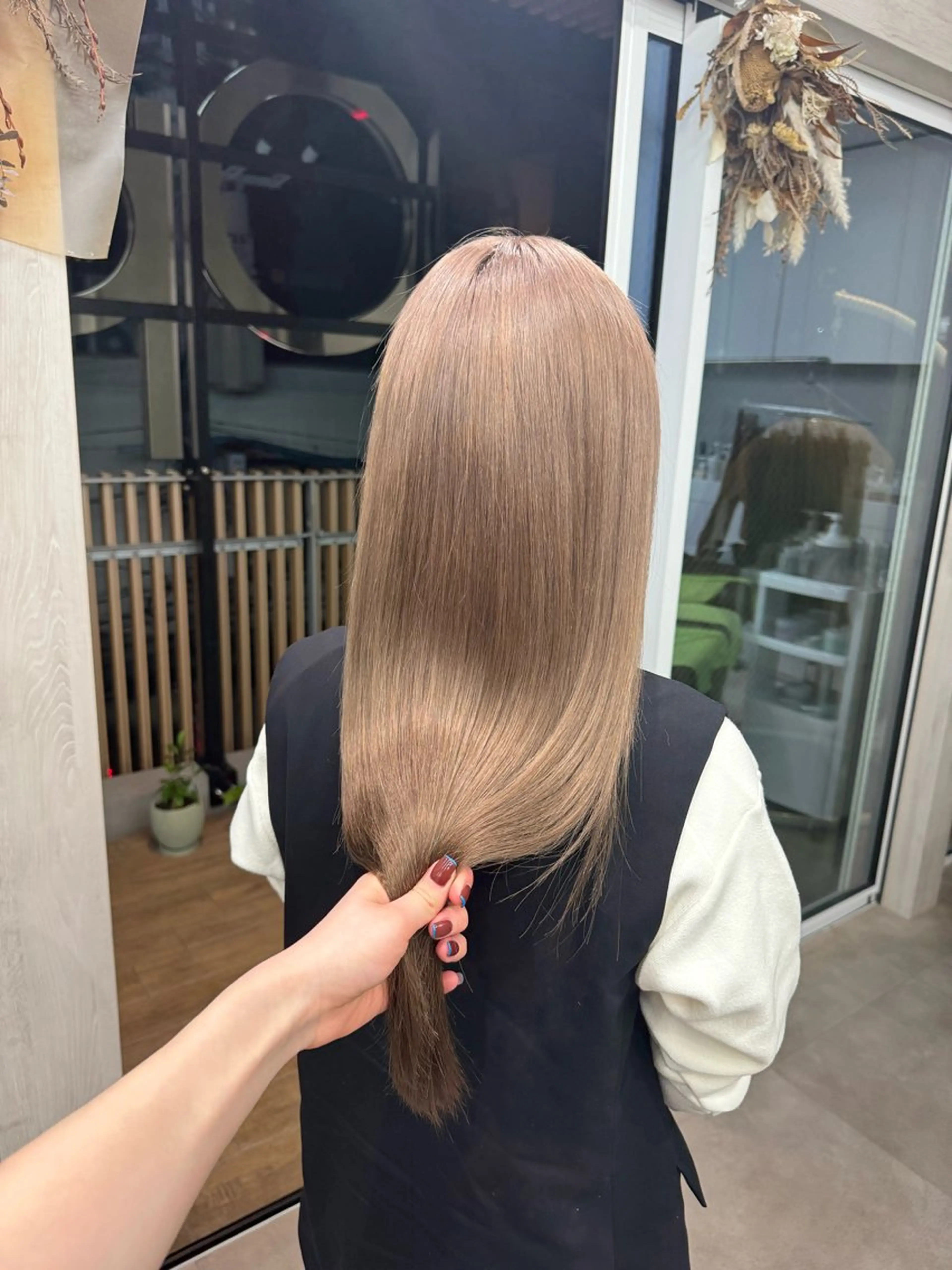 ロング カラー 🌱ブリーチ・透明感 カラー/mapi🦭のヘアスタイル